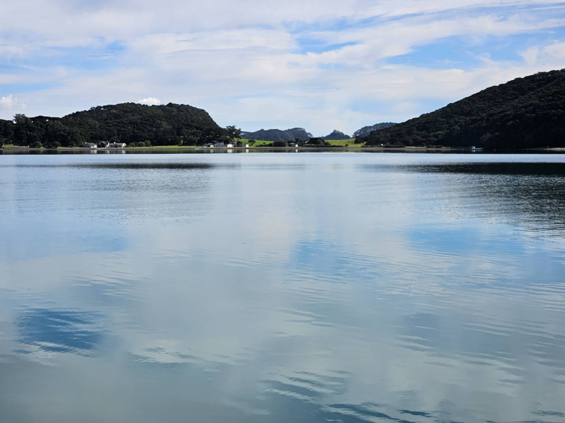 Cruising Bay of Islands_A0FC9435-74AB-4A2F-A559-854BB082E171