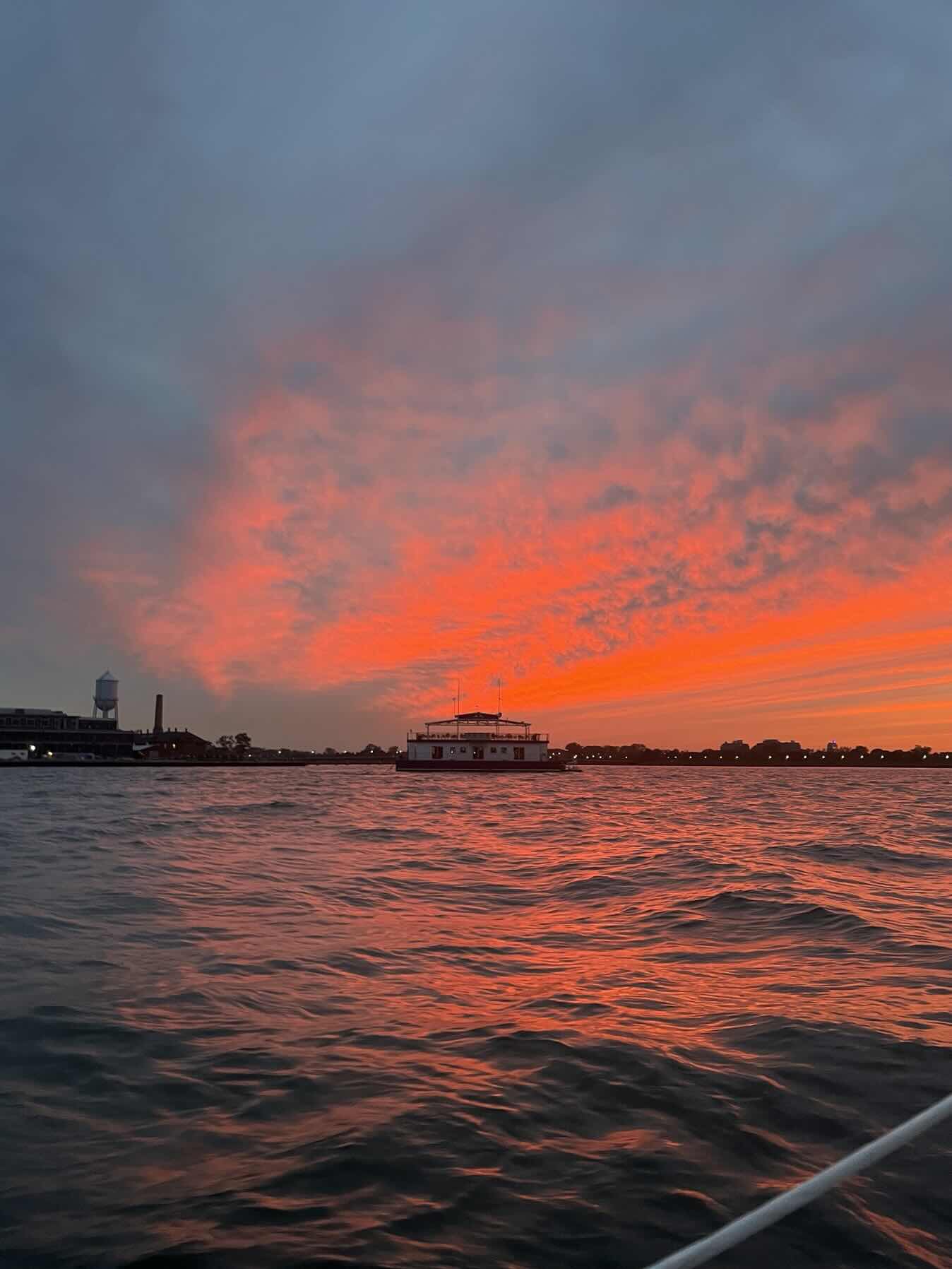 Crazy Sunset Sail_A161F4E5-3632-4292-9D0F-E930DBFBBB7C