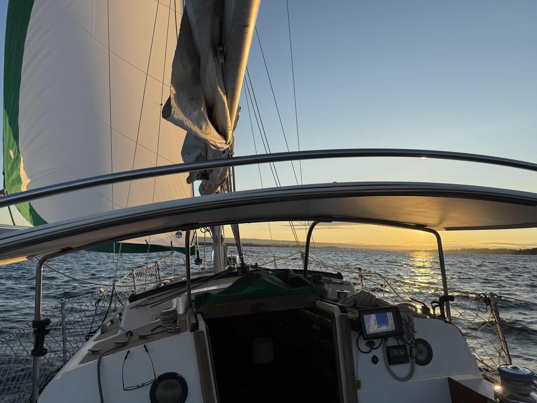 Evening Sailing_2BFCBE88-CA7B-4B01-A5EC-C9243B3CDDE1