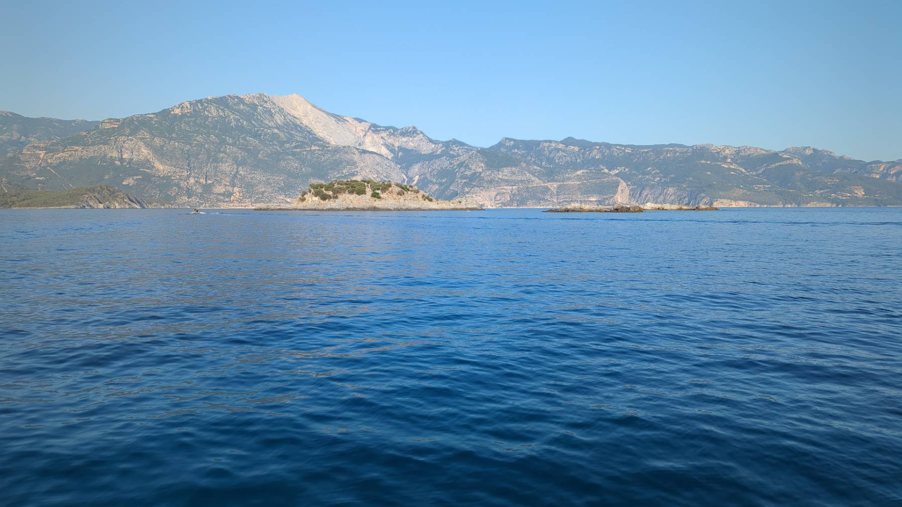 Sailing down south_197F7C5C-E93E-4AE1-8D94-DDB672652C24