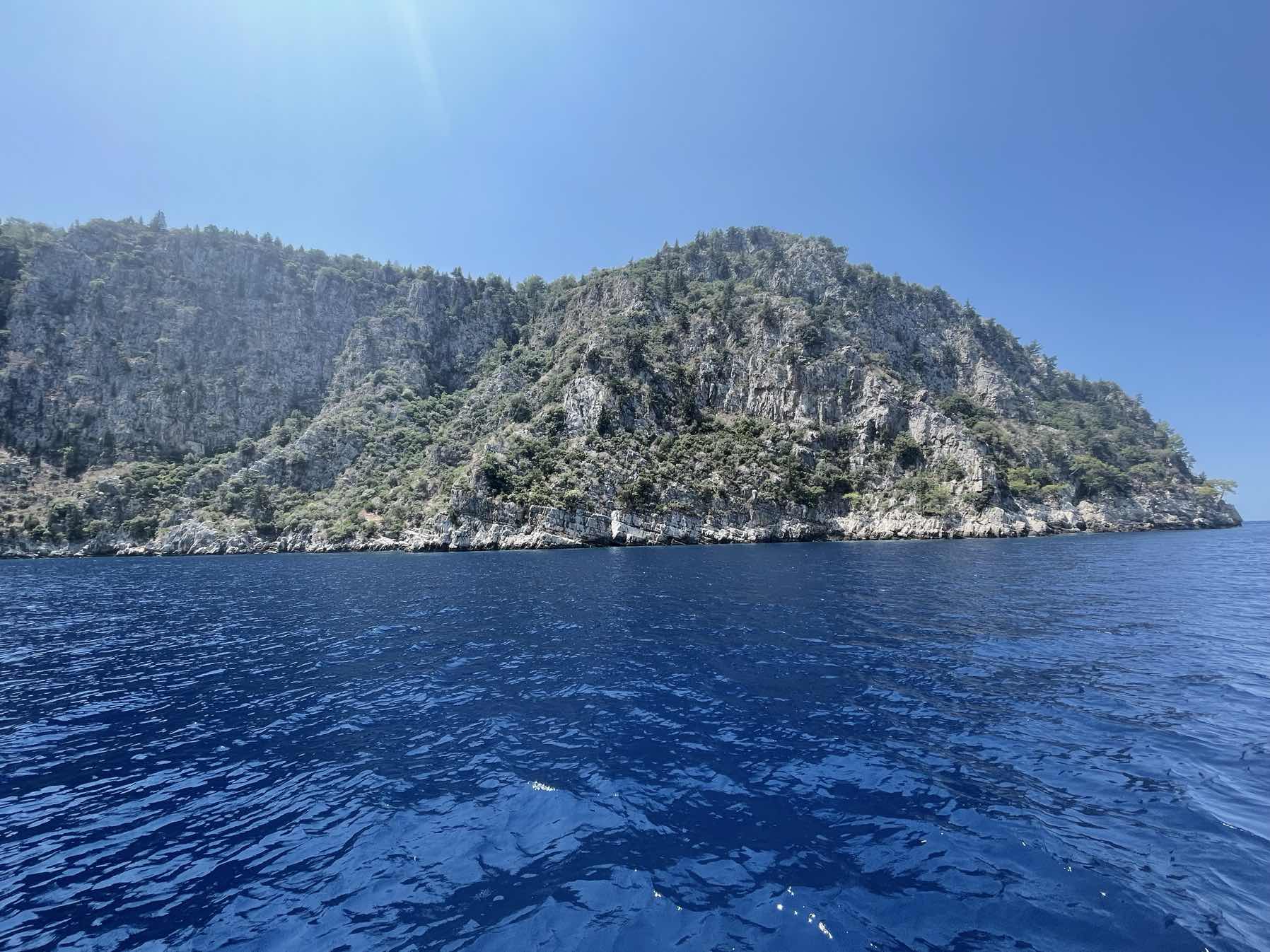 Sailing down south_19794166-2BE7-4C1D-9116-A14E5D65A243