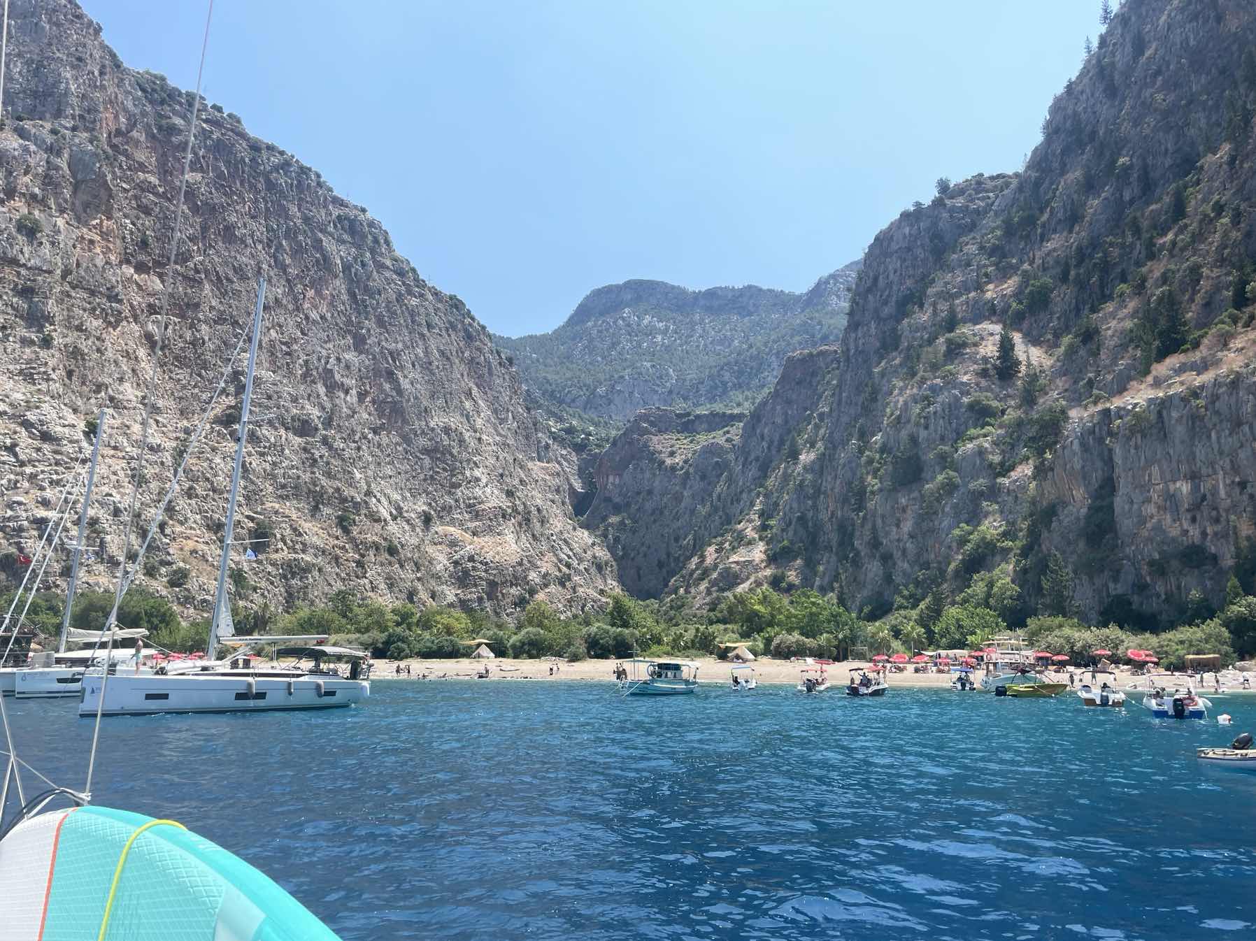 Sailing down south_B0DA8118-5C3B-4489-9EB9-966A51C6A21E