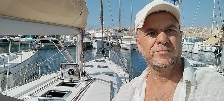 Voyage photo from party charter 