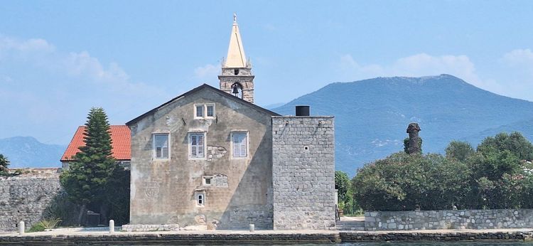 Voyage photo from Milovici to Tivat