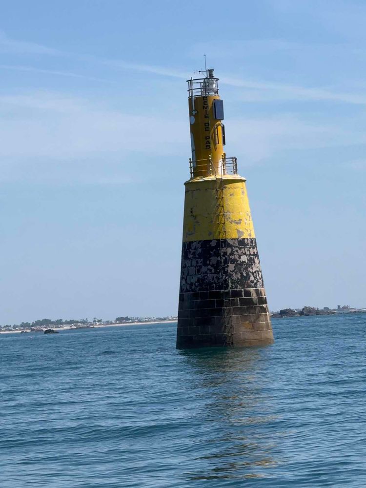 Voyage photo from St Aubin - Demie and far East then La Corbieré Psyche trip and Snowgoose rescue