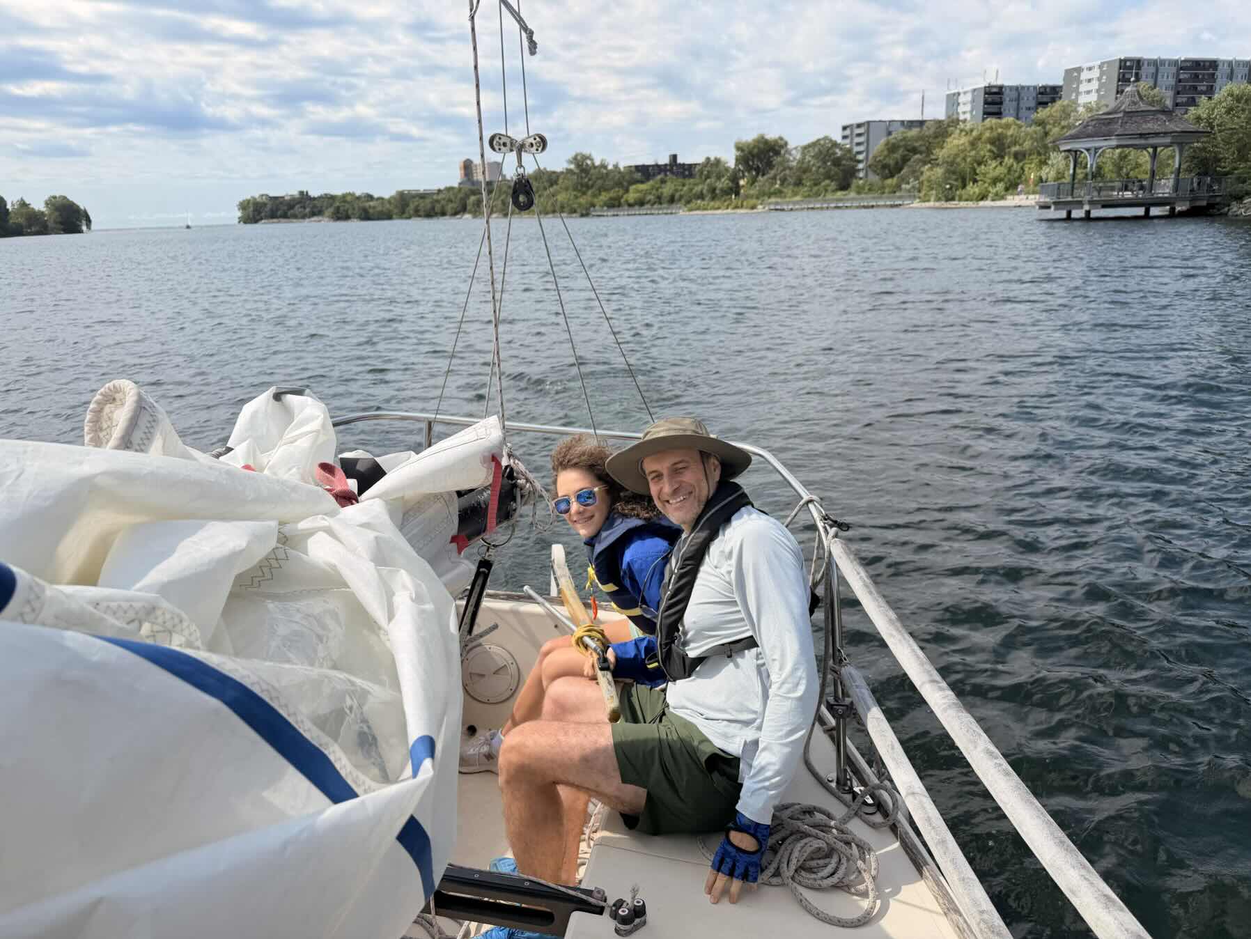 Sailing in strong wind with my daughter _4A663AEC-6010-4704-91DE-40633931CB26