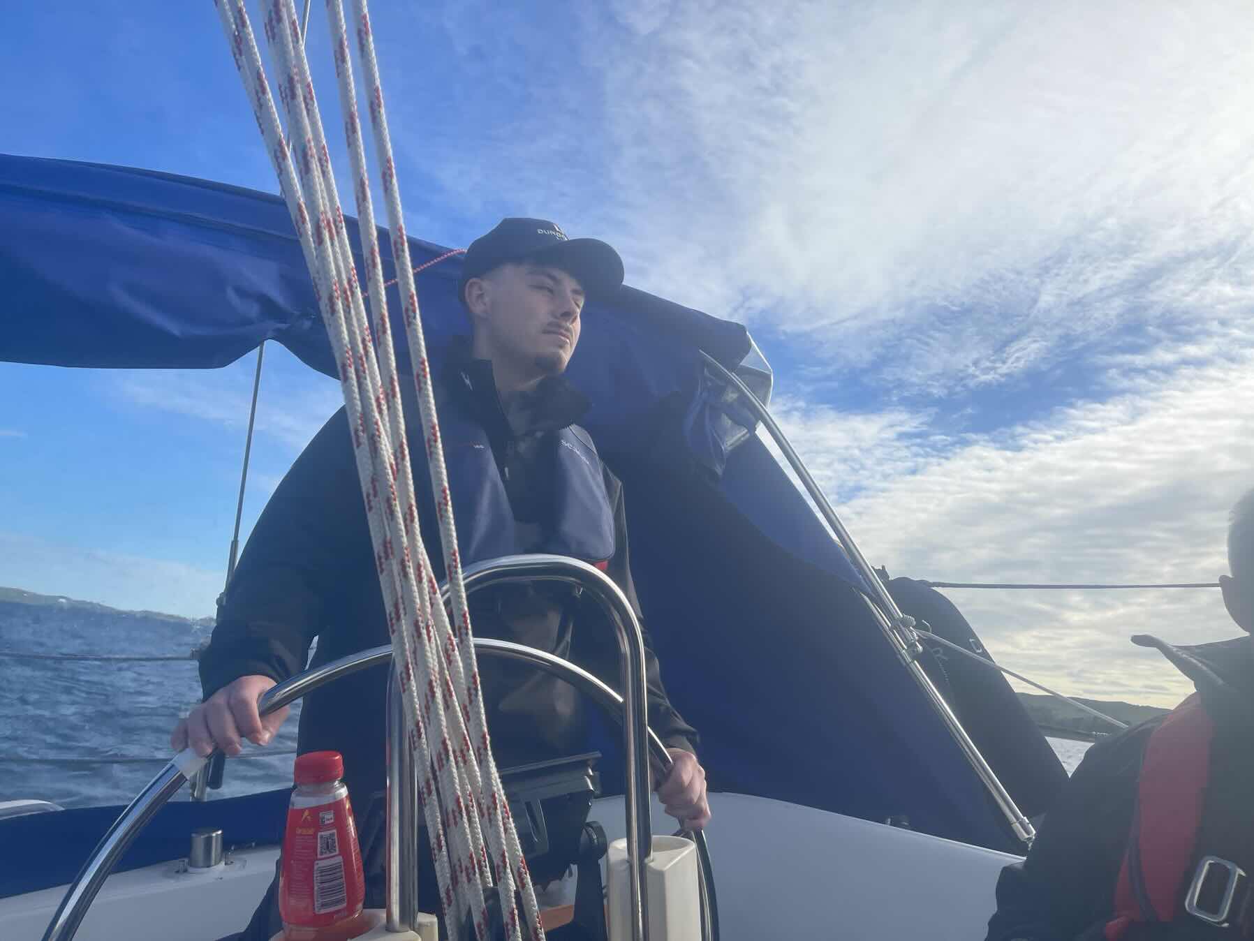 Monday night sail on Dipper ⛵️_3B432AD4-49FD-4CF3-A9AD-C8B13D14883C