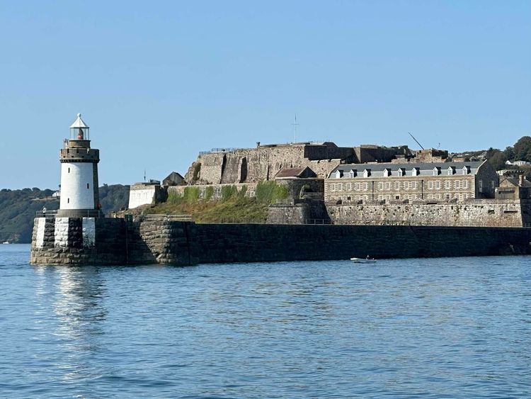 Voyage photo from PYD, Boreal 52, Neiuwpoort - St Peter Port