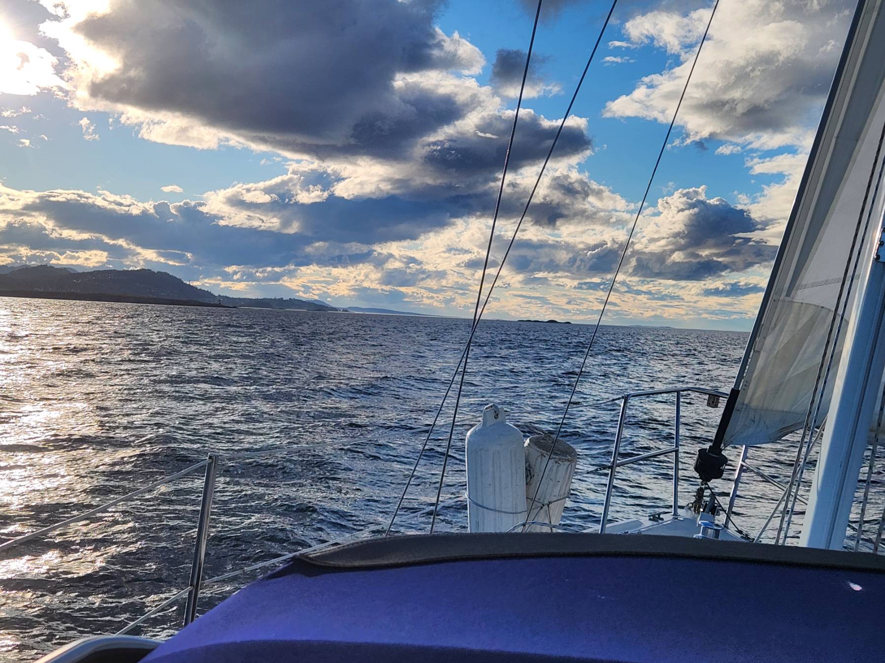 Thursday Night Sail_3B3B4DCD-275A-45B4-B5ED-C70CA07B4F53
