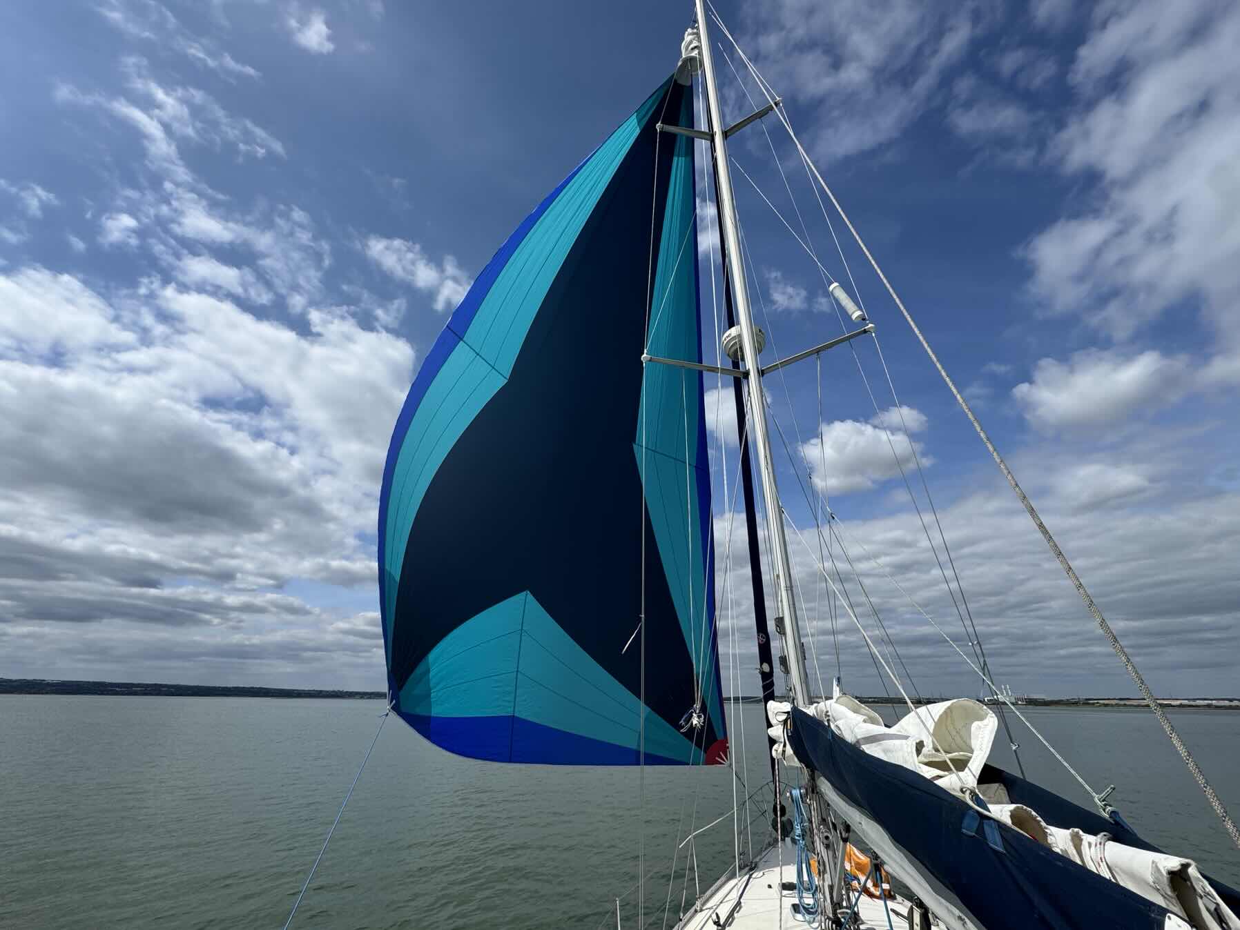 Light winds sail back to Chatham with cruising chute! _6044CFF8-ECE4-4667-89B3-4D445652878B