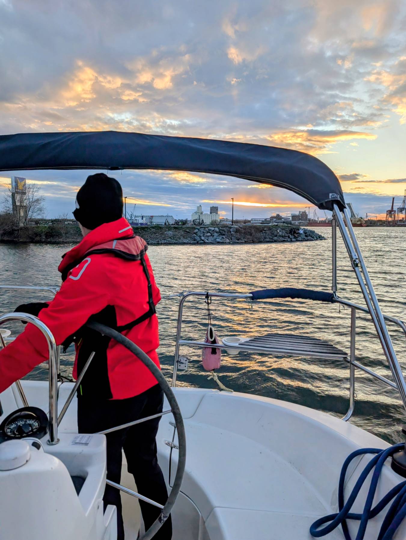 Pratique manœuvre à quai! Crosswind et floung💨_52263761-1F9C-4535-816E-271598023A9B