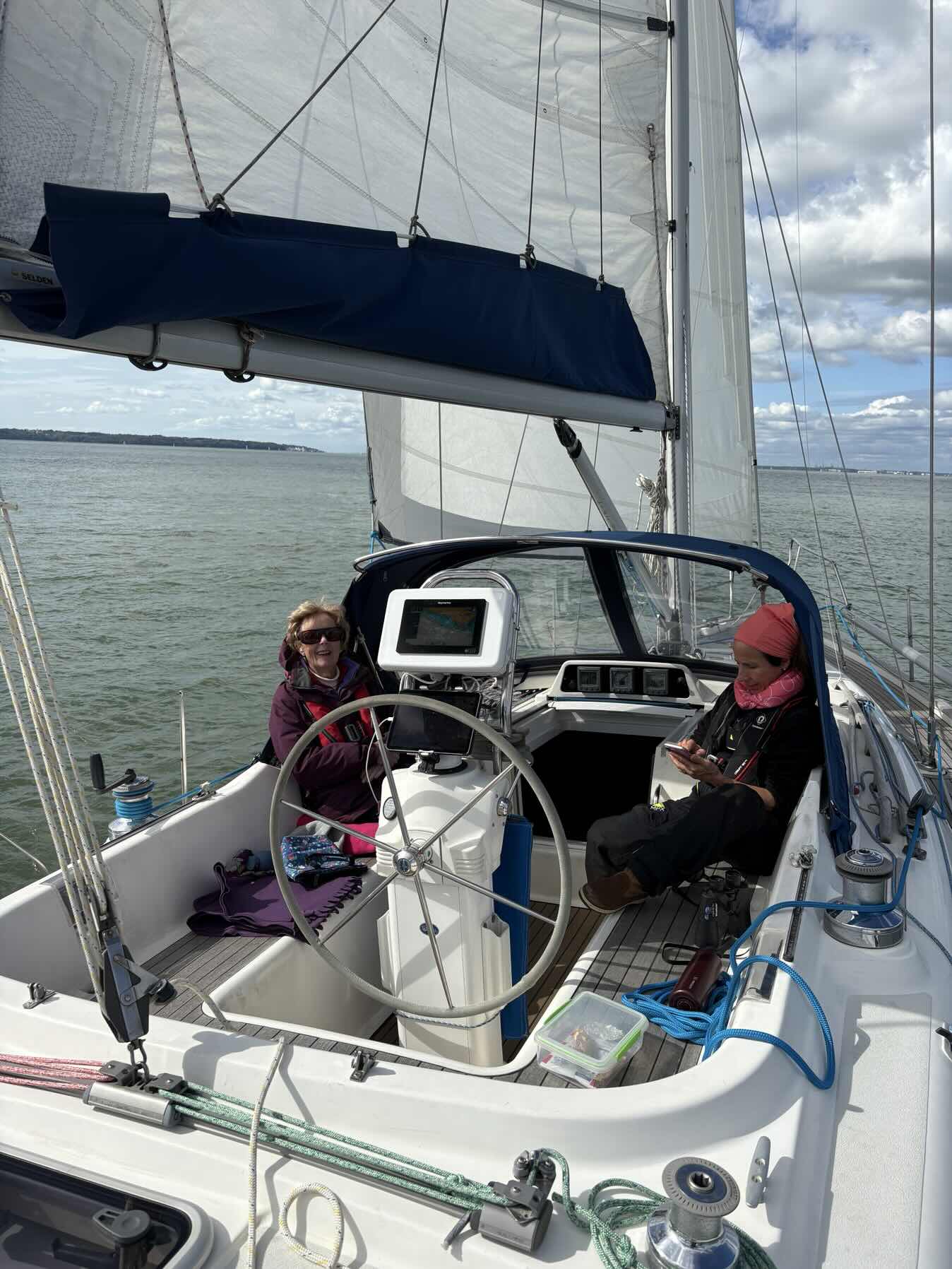 Solent circuit with an octogenarian!_27F97F50-D06B-44E5-932E-CECBB59AE625