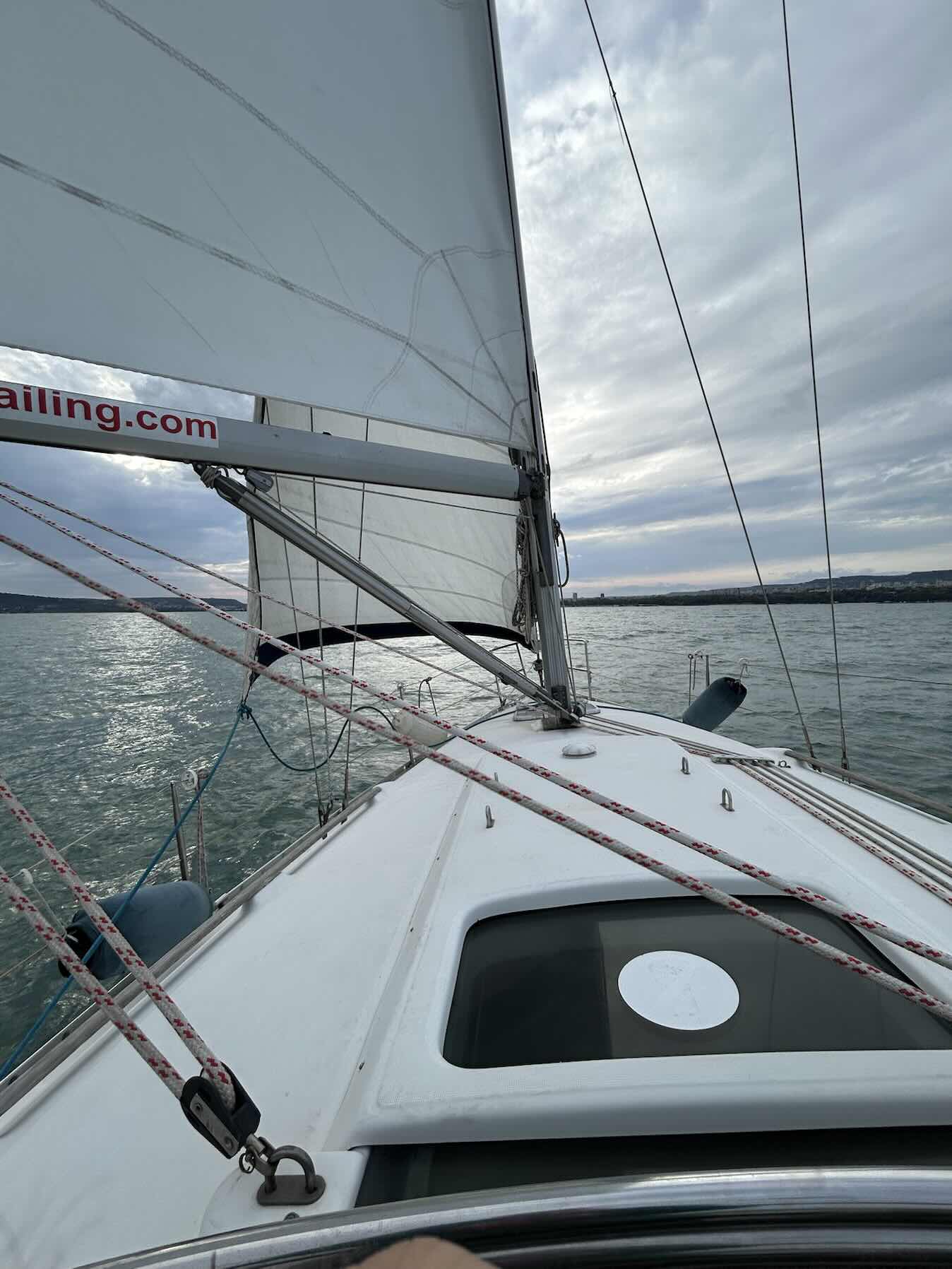 Sail training session_5F947A1A-5229-49B9-8AAF-D987682E4C8F