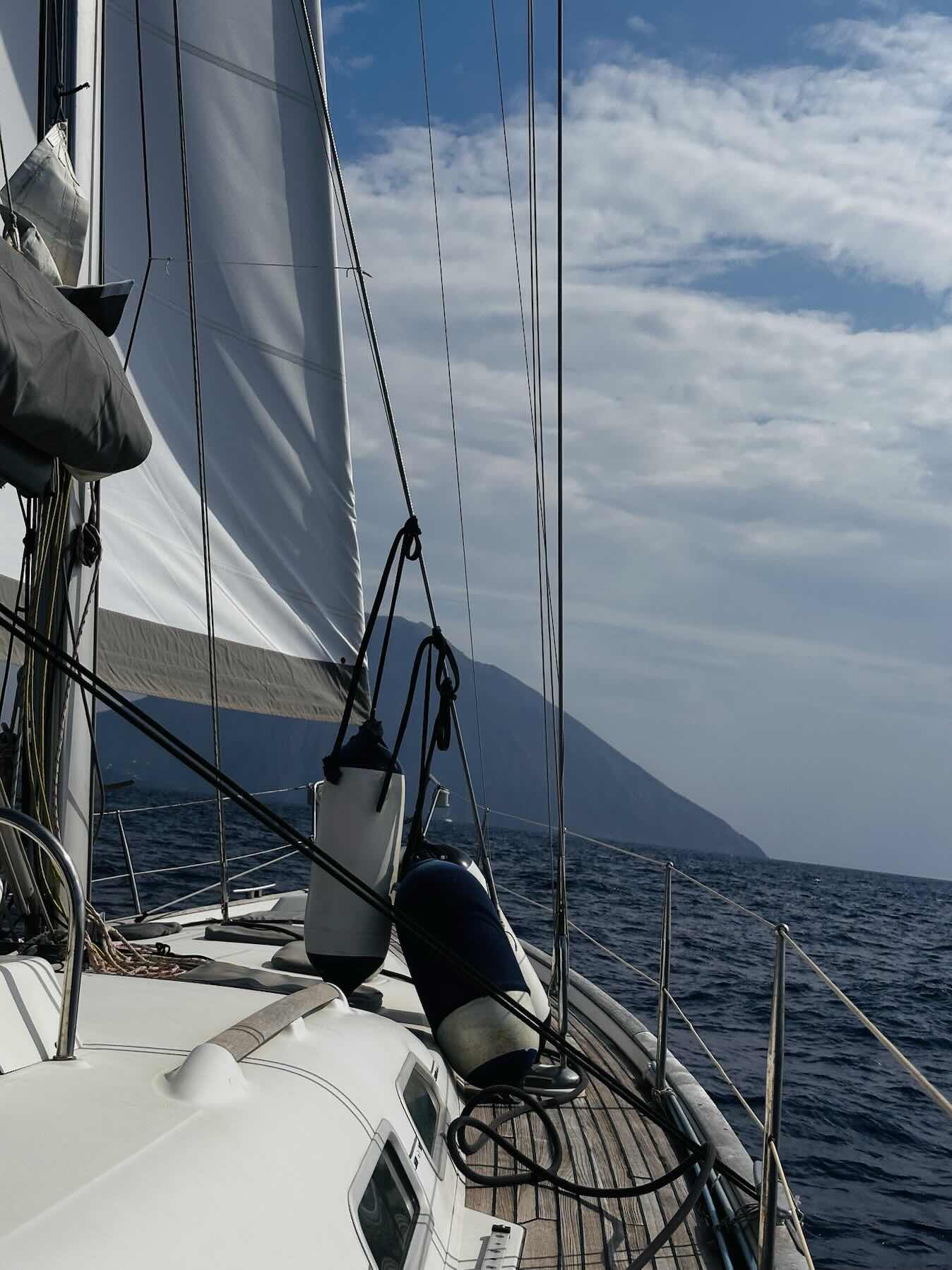 Sail to Stromboli_381A9E3E-E73F-4D9D-8C56-34C7BFFDB459