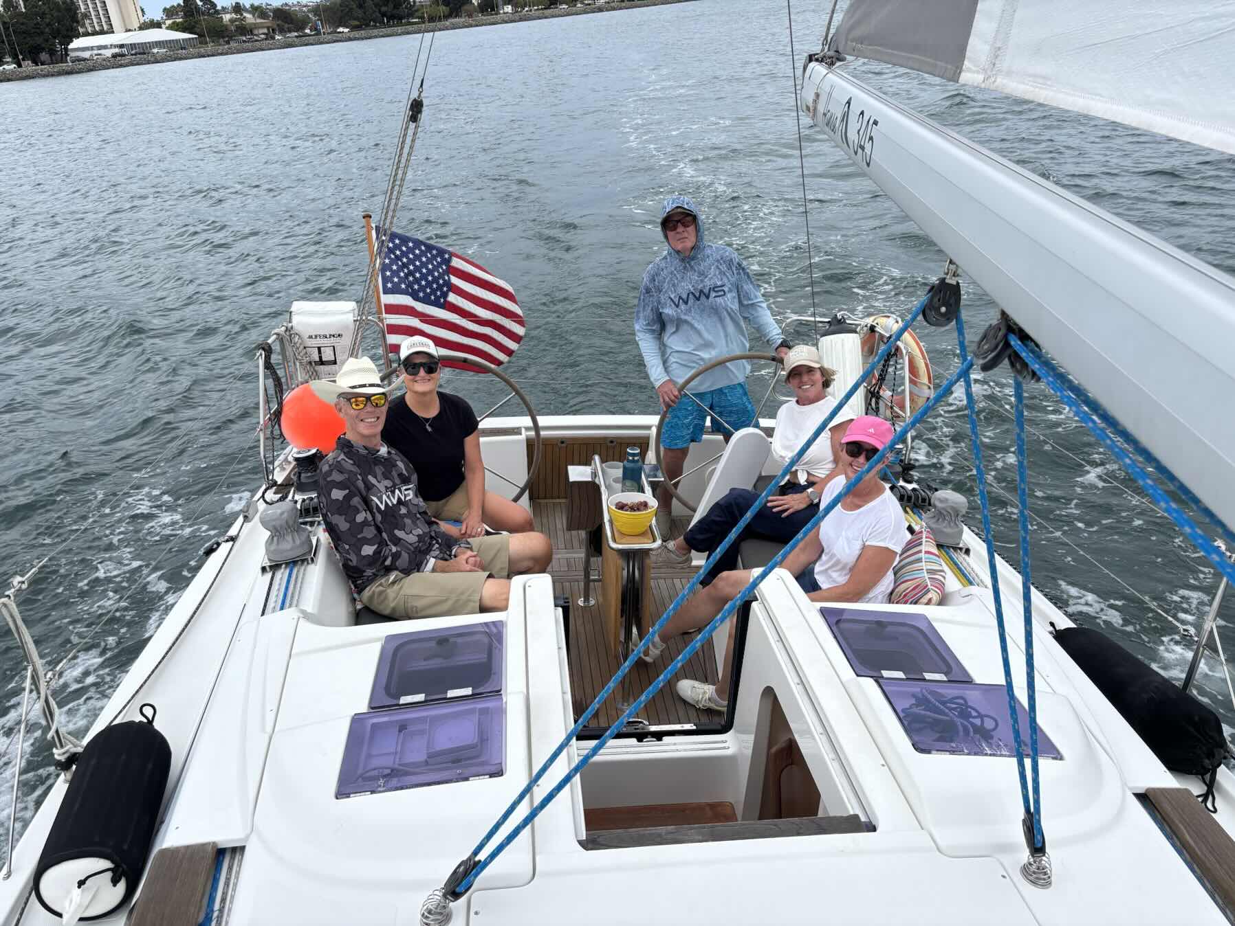 Sailing w Beth, Christy, Chuck, Wendy and John (12/117)_3F5315D4-B6DE-4617-B2E3-9E6B4E349E11
