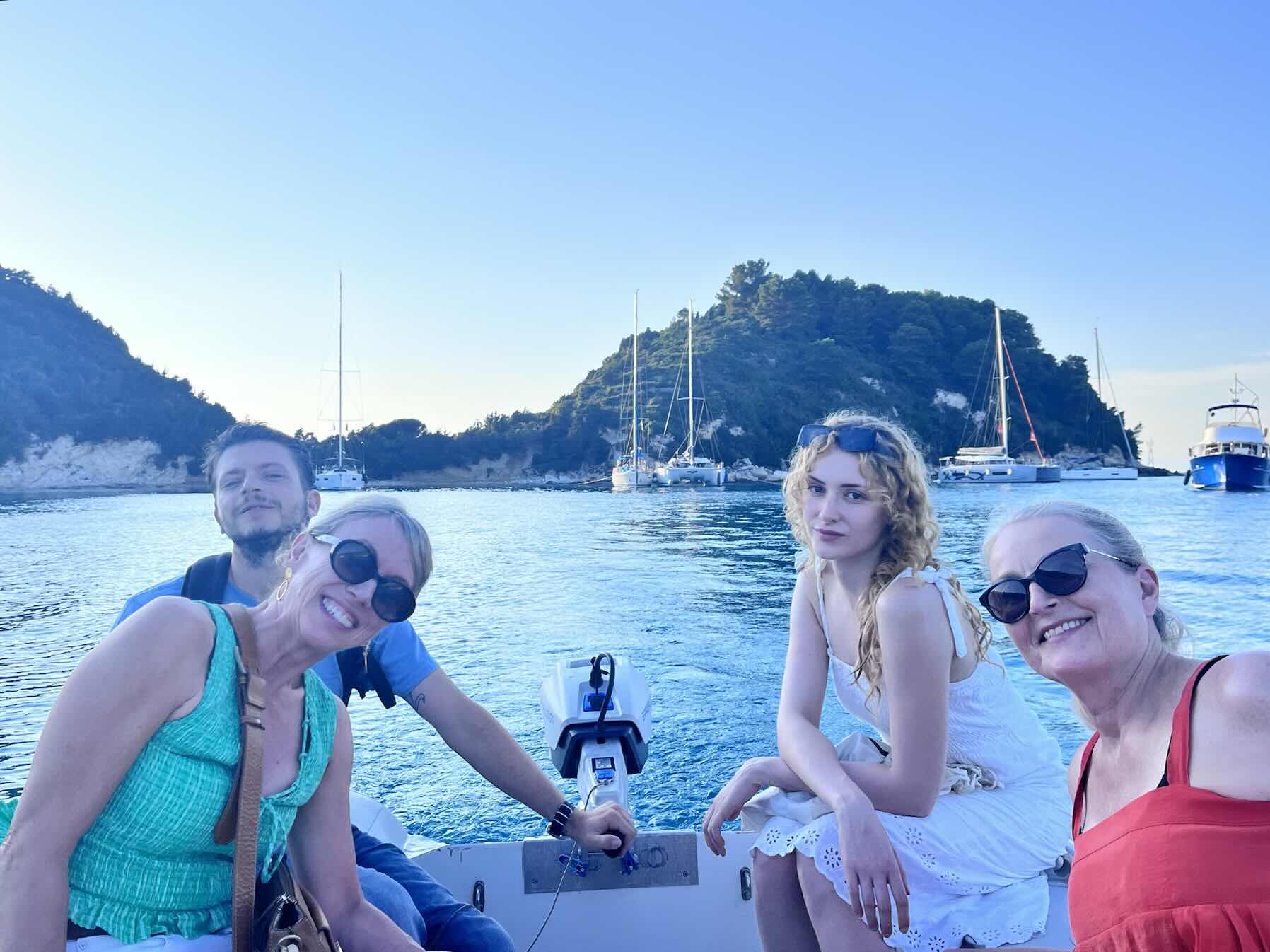 Tacking & trimming - to Paxos_E9A14386-A43A-4E13-A50D-70E5E5770492
