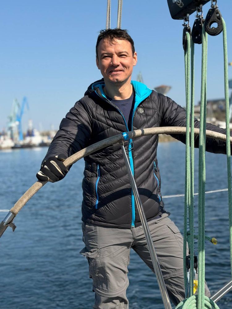 Voyage photo from Sailing day. Tack and jib