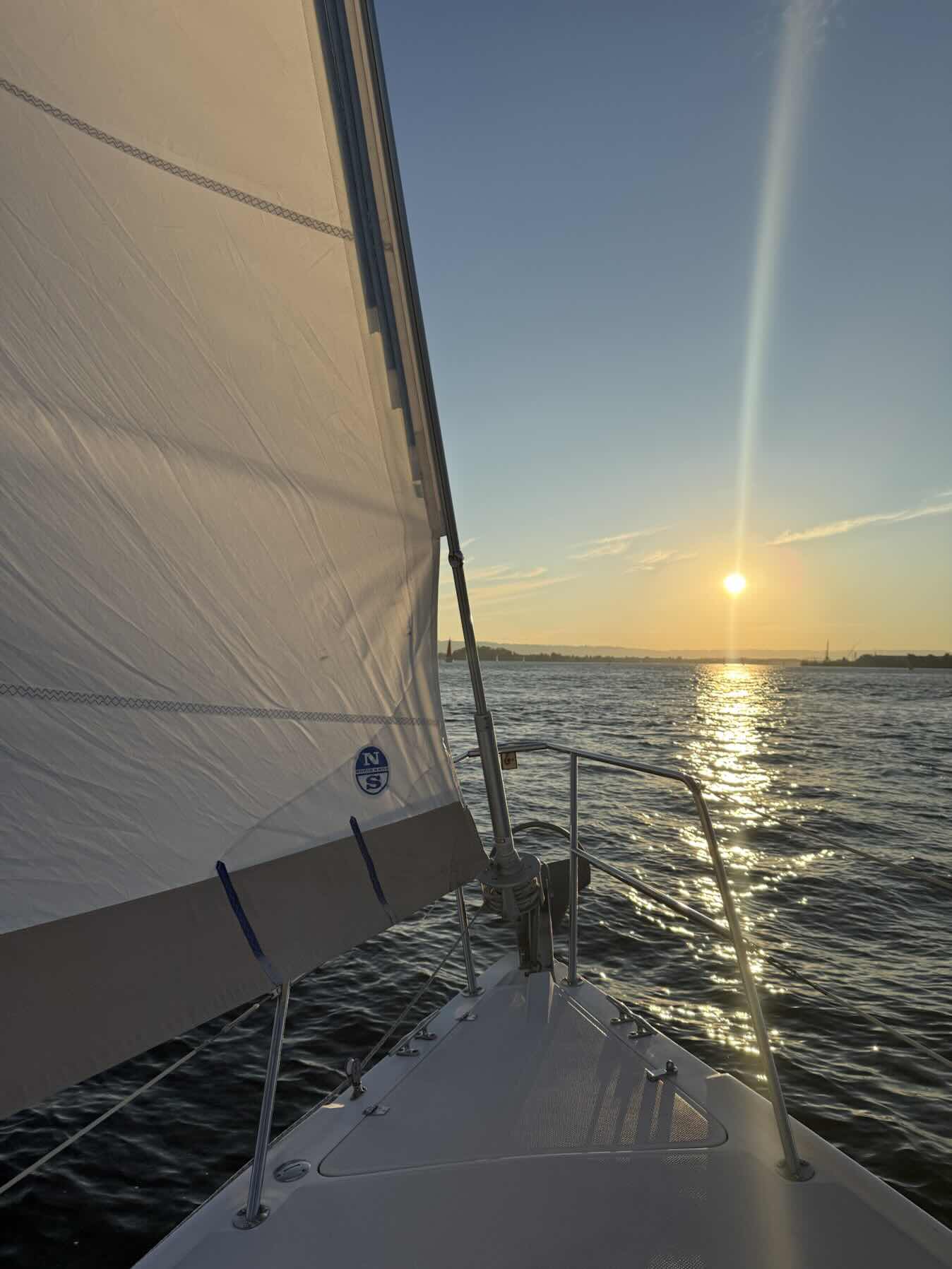ISC sail_CF9DA772-D00A-4CF3-A4C6-F14E574D9A67
