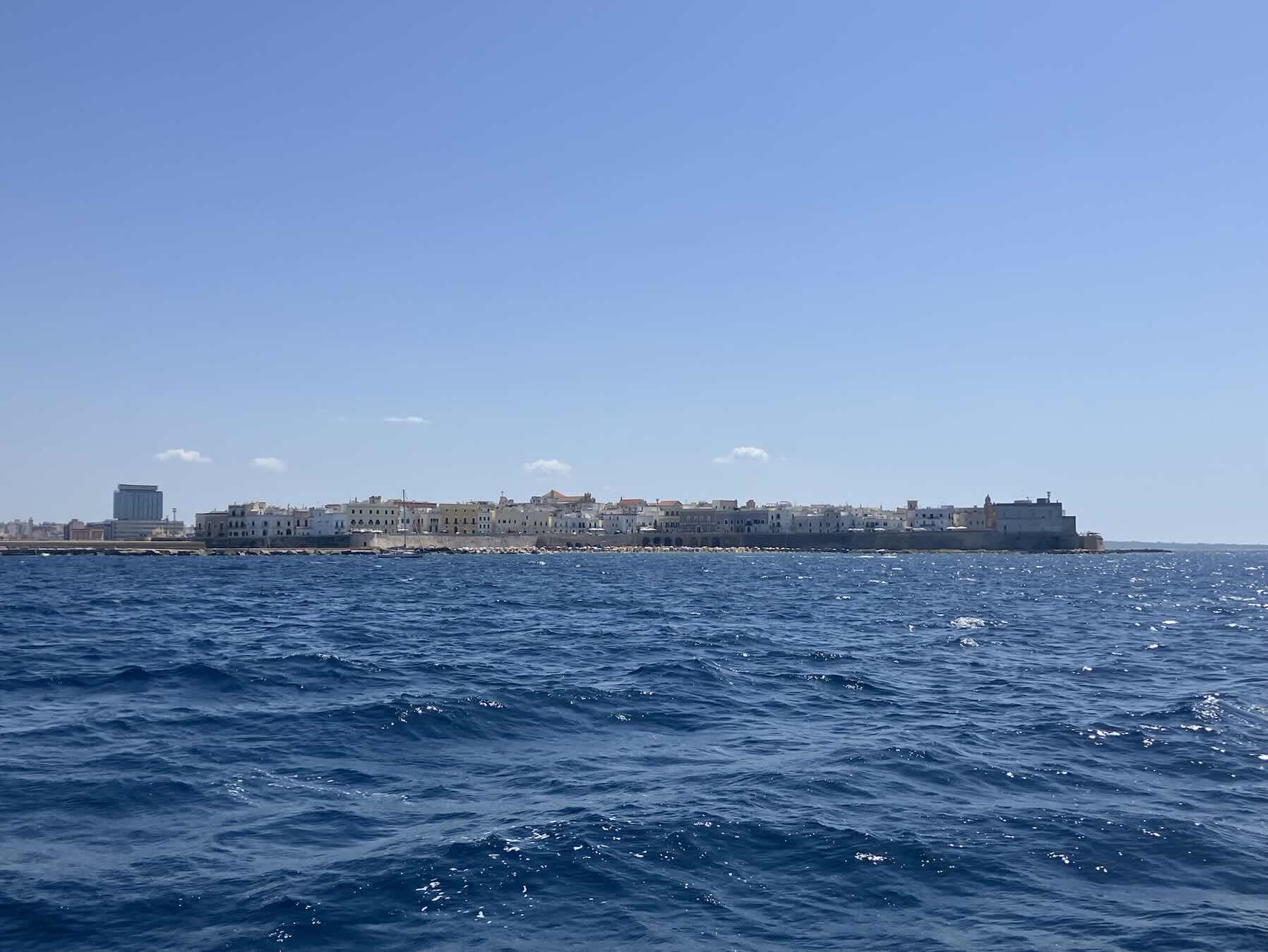 Voyage_8C1B658D-BF37-4C0E-A261-A7CF558785AD