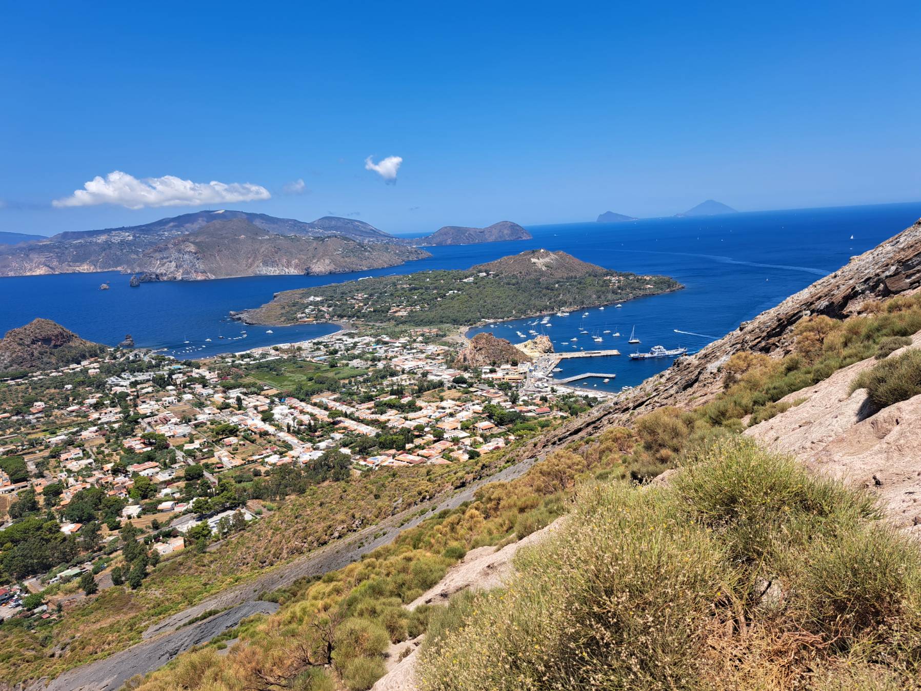 Volcano, porto Levante_72D25134-6315-4458-9992-419214D1E1A7