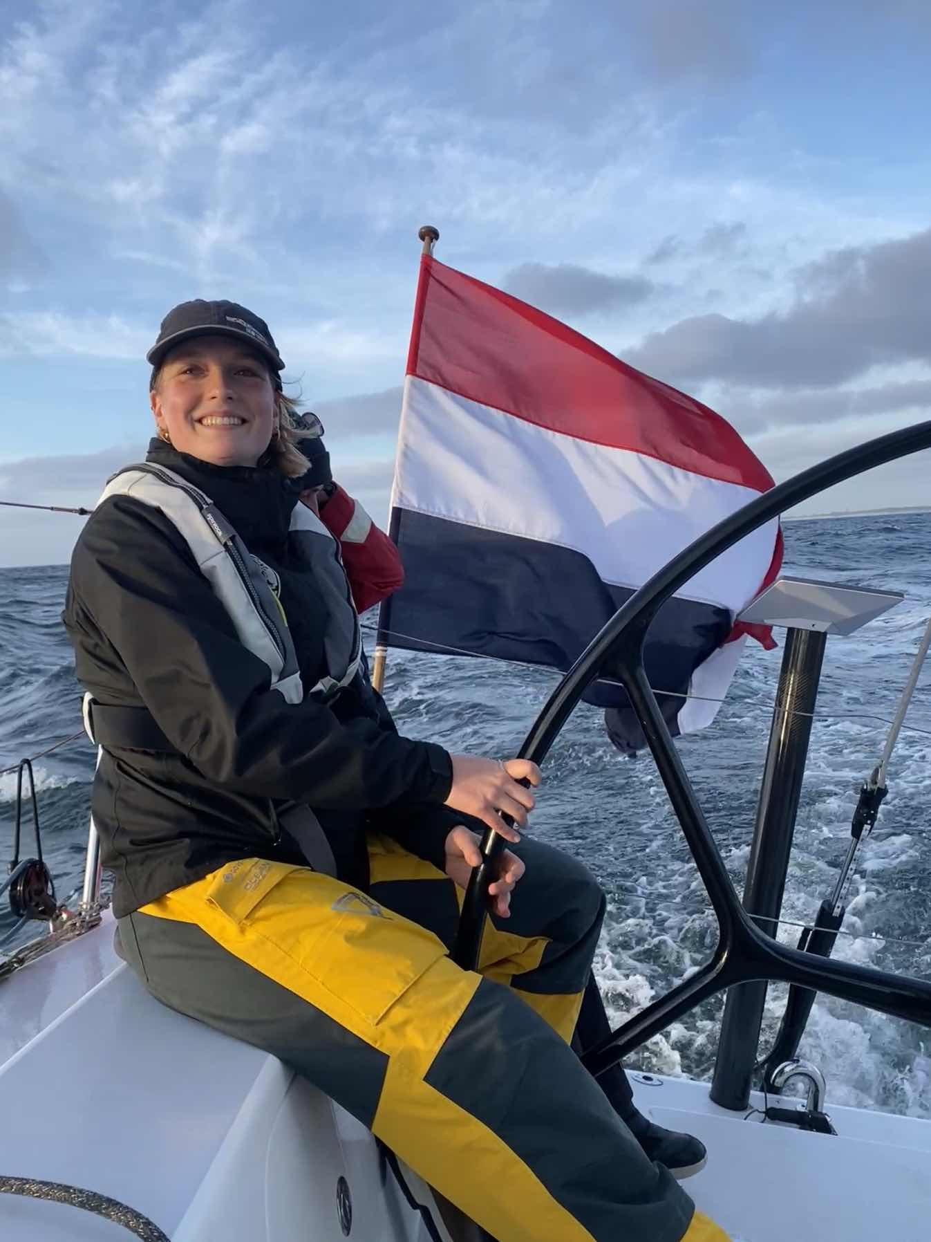 Delivery Scheveningen-Cowes_0571FF70-CE2D-47F0-86A4-1F73594C3F50