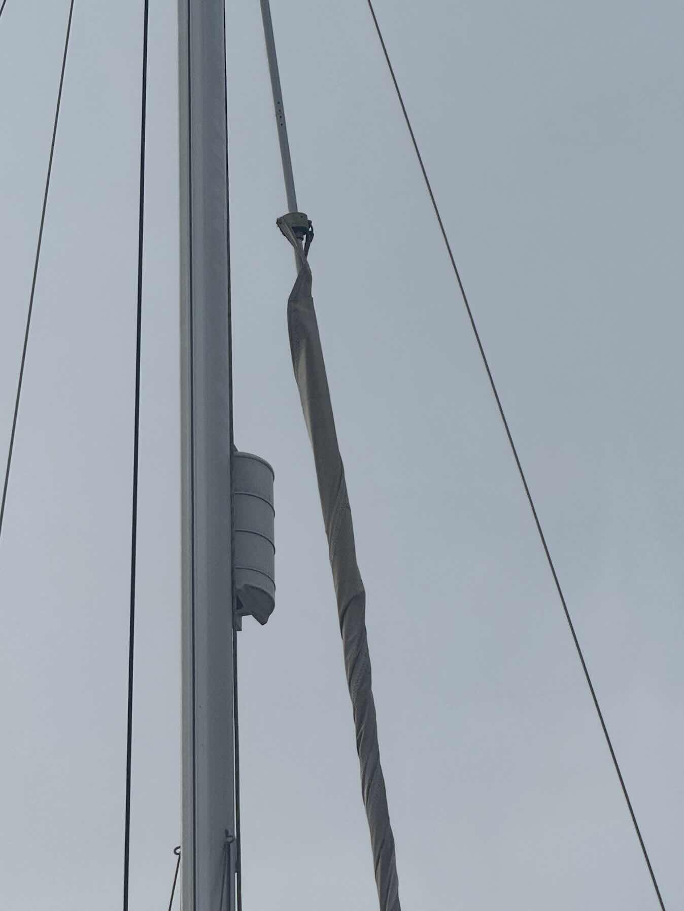 Lost the Halyard_864A3D72-7DEA-4907-8F55-8FBCFF1A8AB8