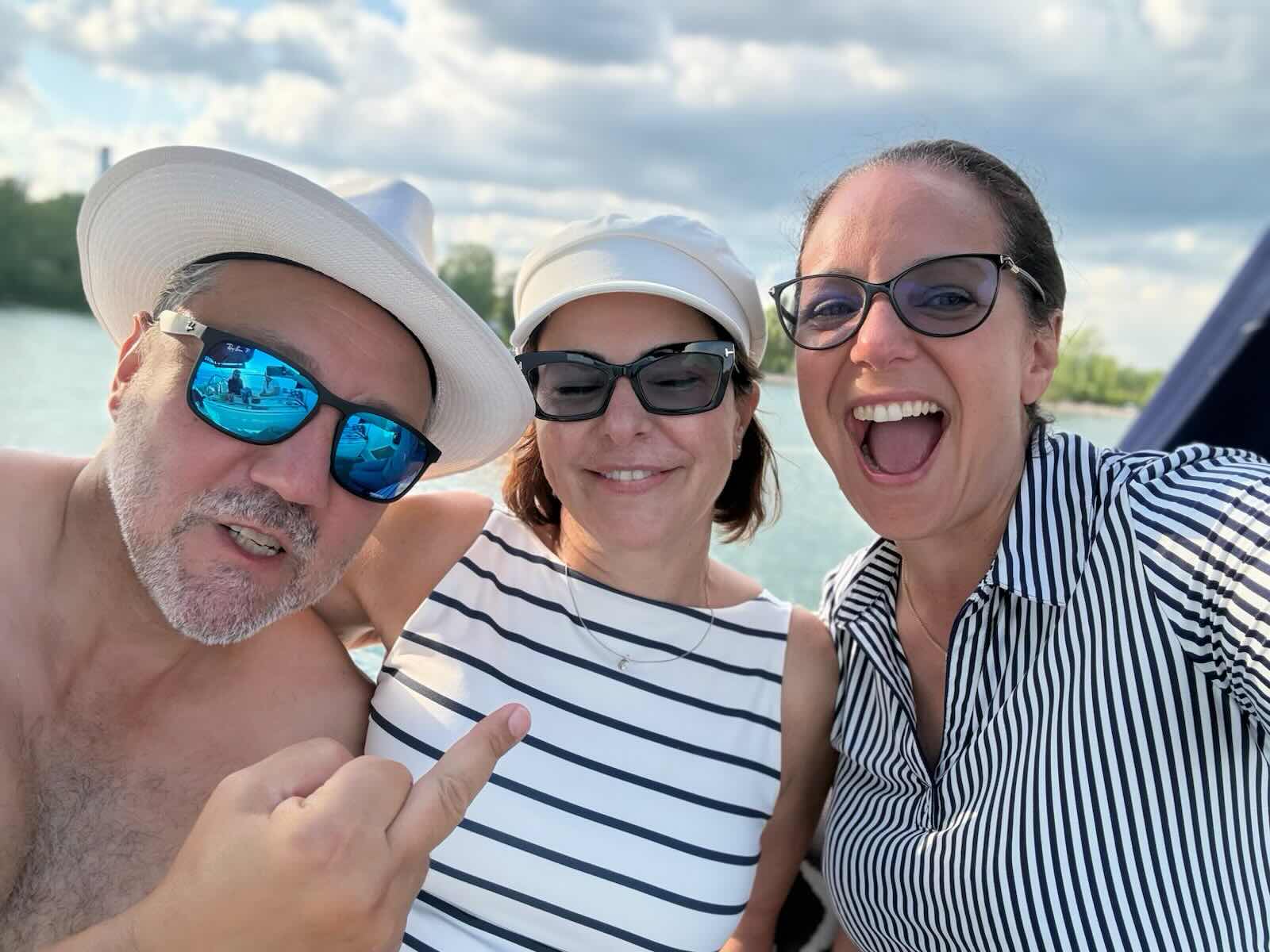 Friyay dive day! _B25CD19A-D79E-45FD-970D-10D1A2041873