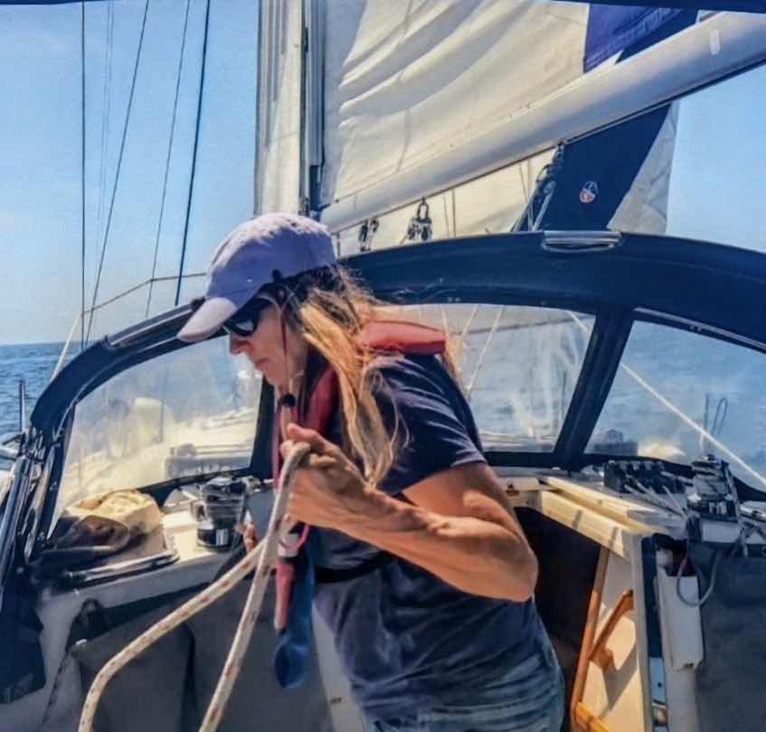 Red light sail! (It’s not what you think)😉_5544B27B-14FE-49E5-9CC9-5CD05D0DE6F7