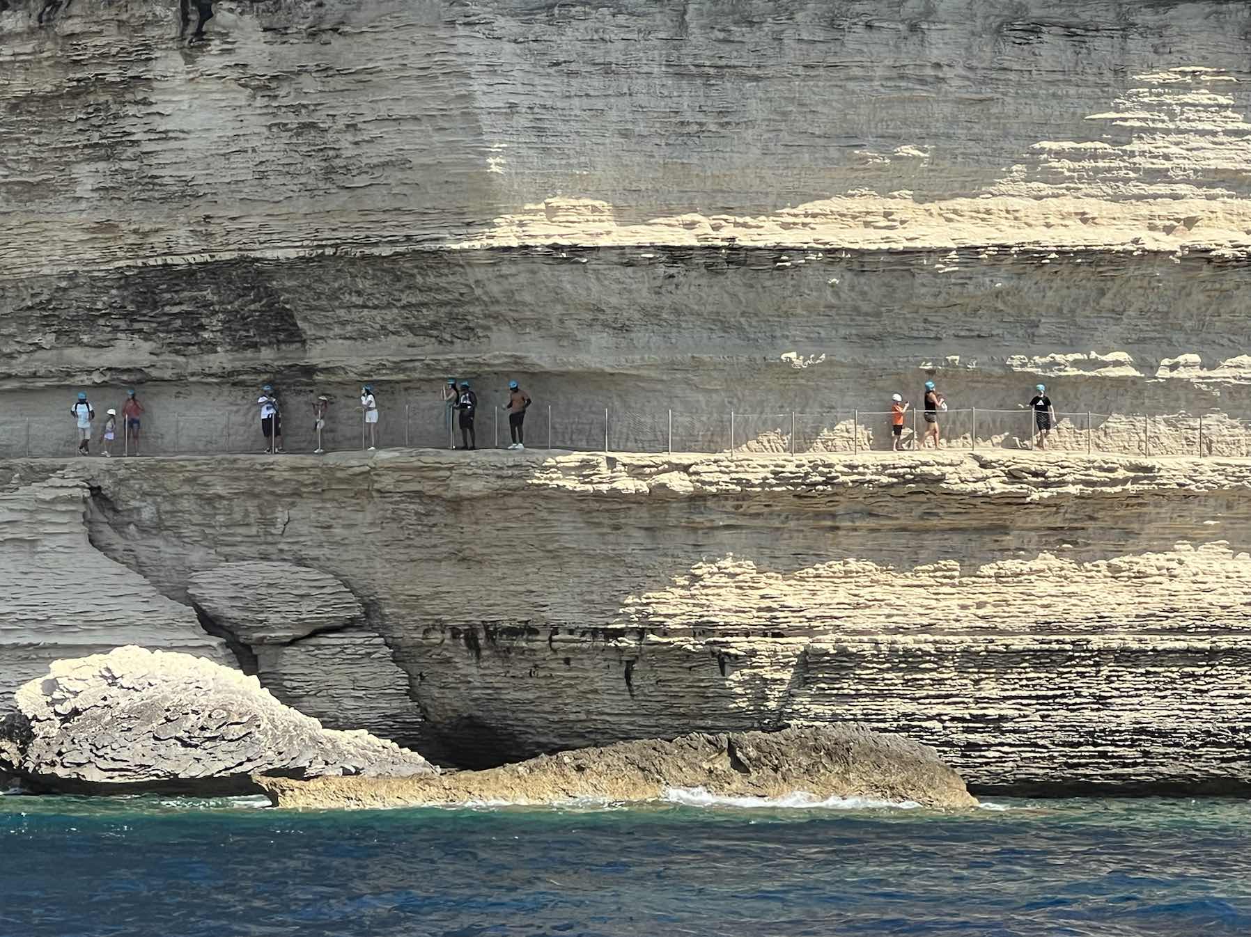 Tourist sail around bonifacio_FA478A2D-934E-403F-995D-5272288945FA