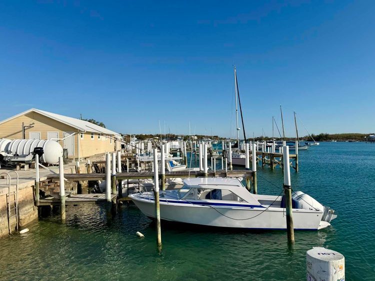 Voyage photo from Man o War Cay 