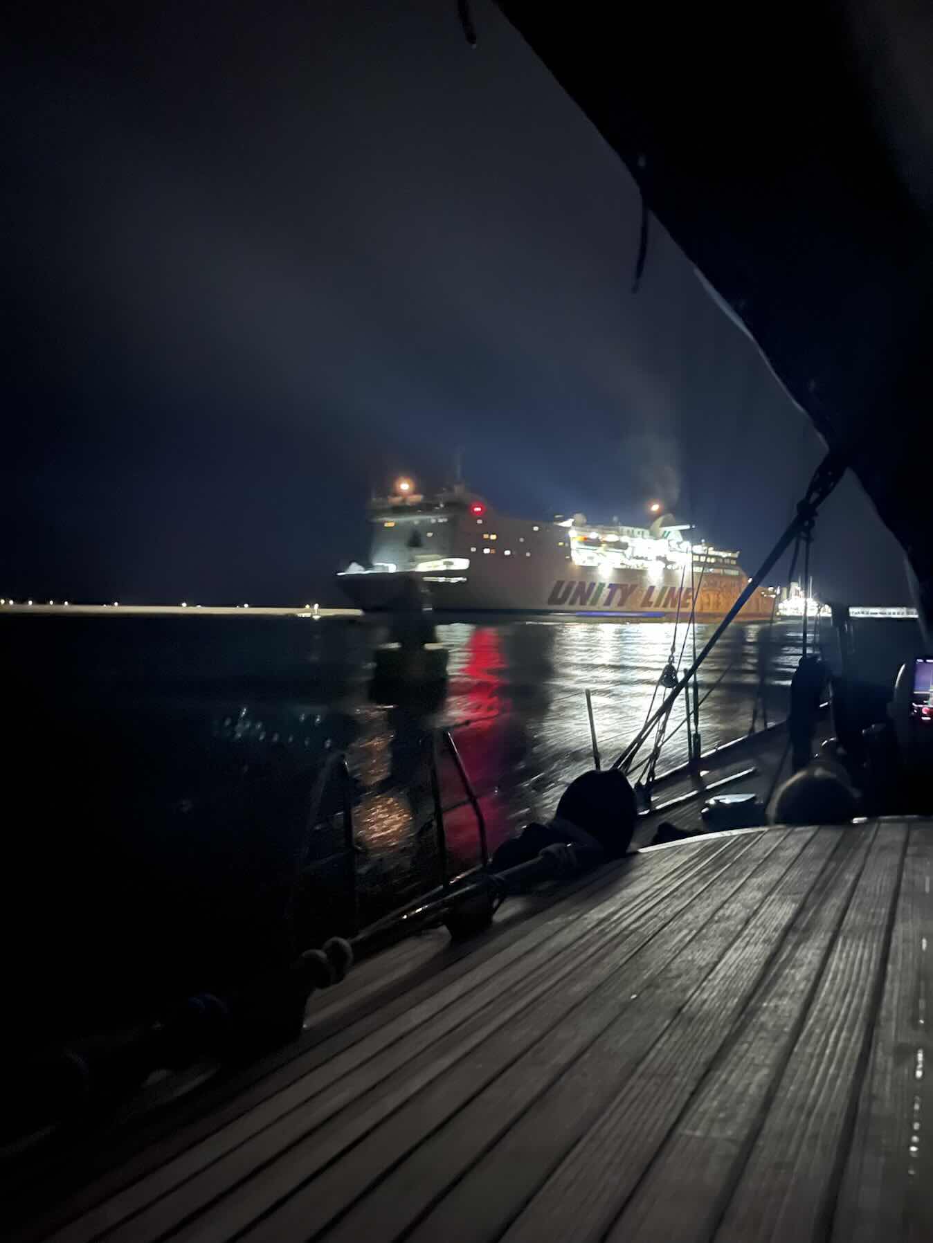 Voyage_E9D525F7-75B6-4767-B326-570E4EF2215B