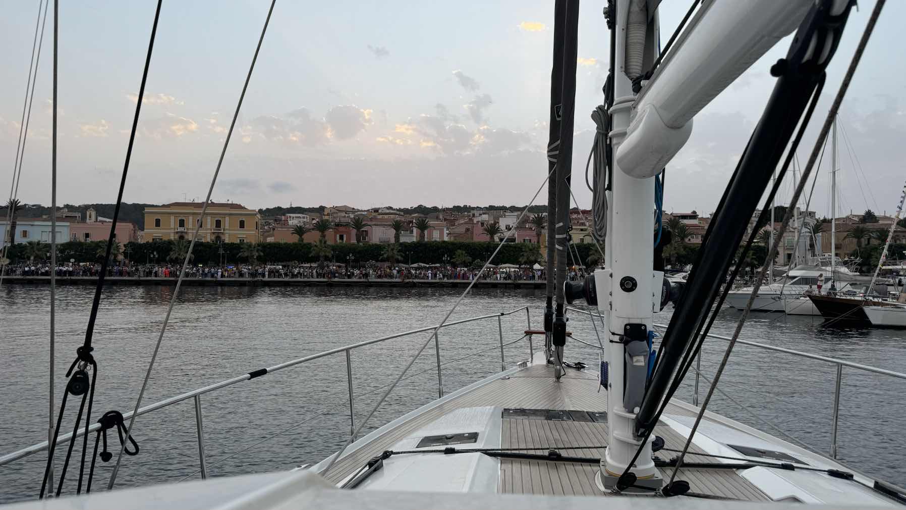 Voyage_84592FB9-1F65-45C5-97EF-DA046BB88650