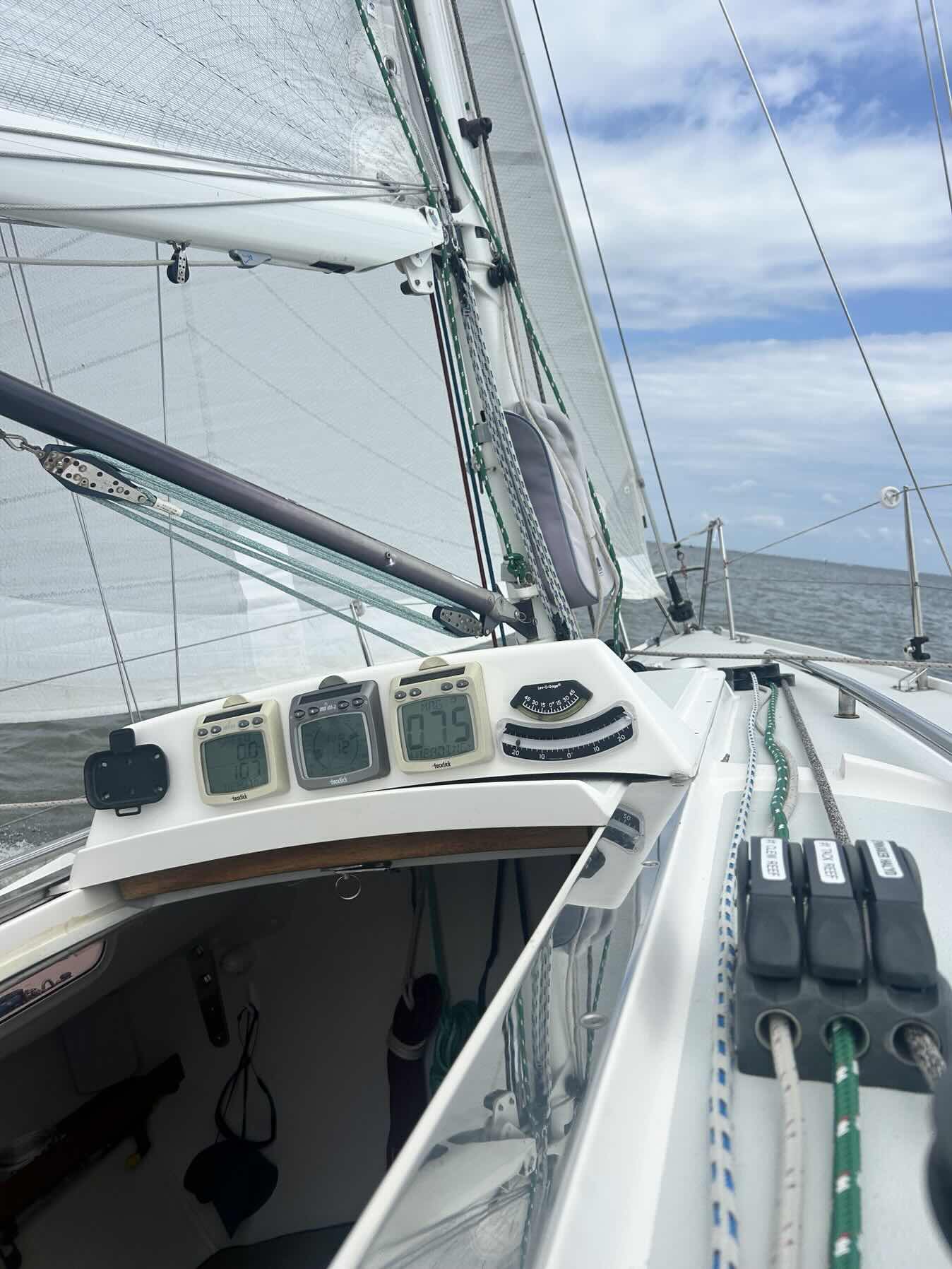 Good wind (15s) spin up on tiller and spin sheet_8541274D-F987-4EA1-AAA0-FC530E51D581