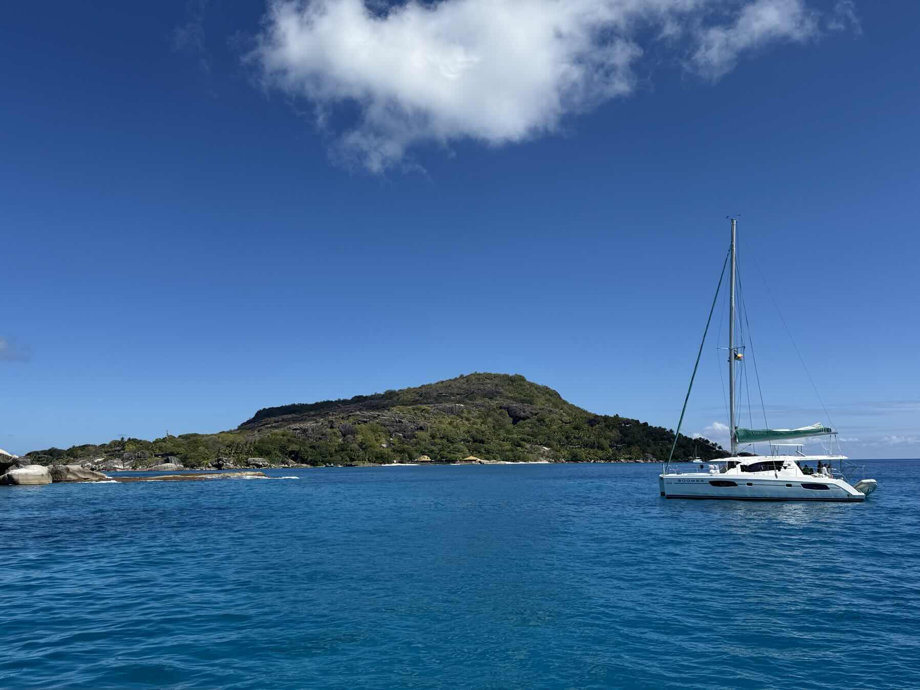 Seychelles D6_DAEEB94A-7D1B-4EBB-B451-5D303619C3C9