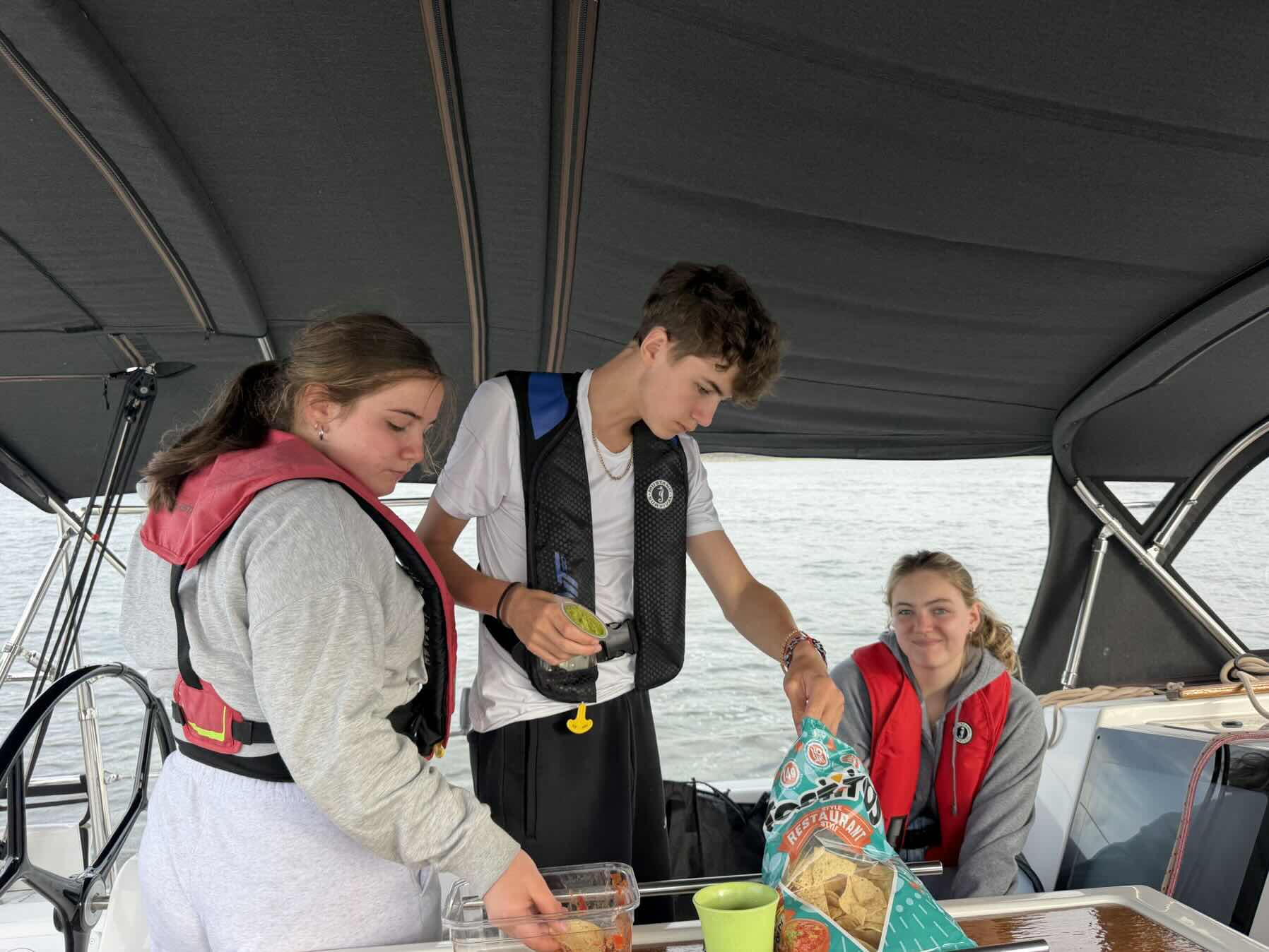 Sortie à voile en famille_E91CCE05-17A6-4A4D-932C-0C44454704C7