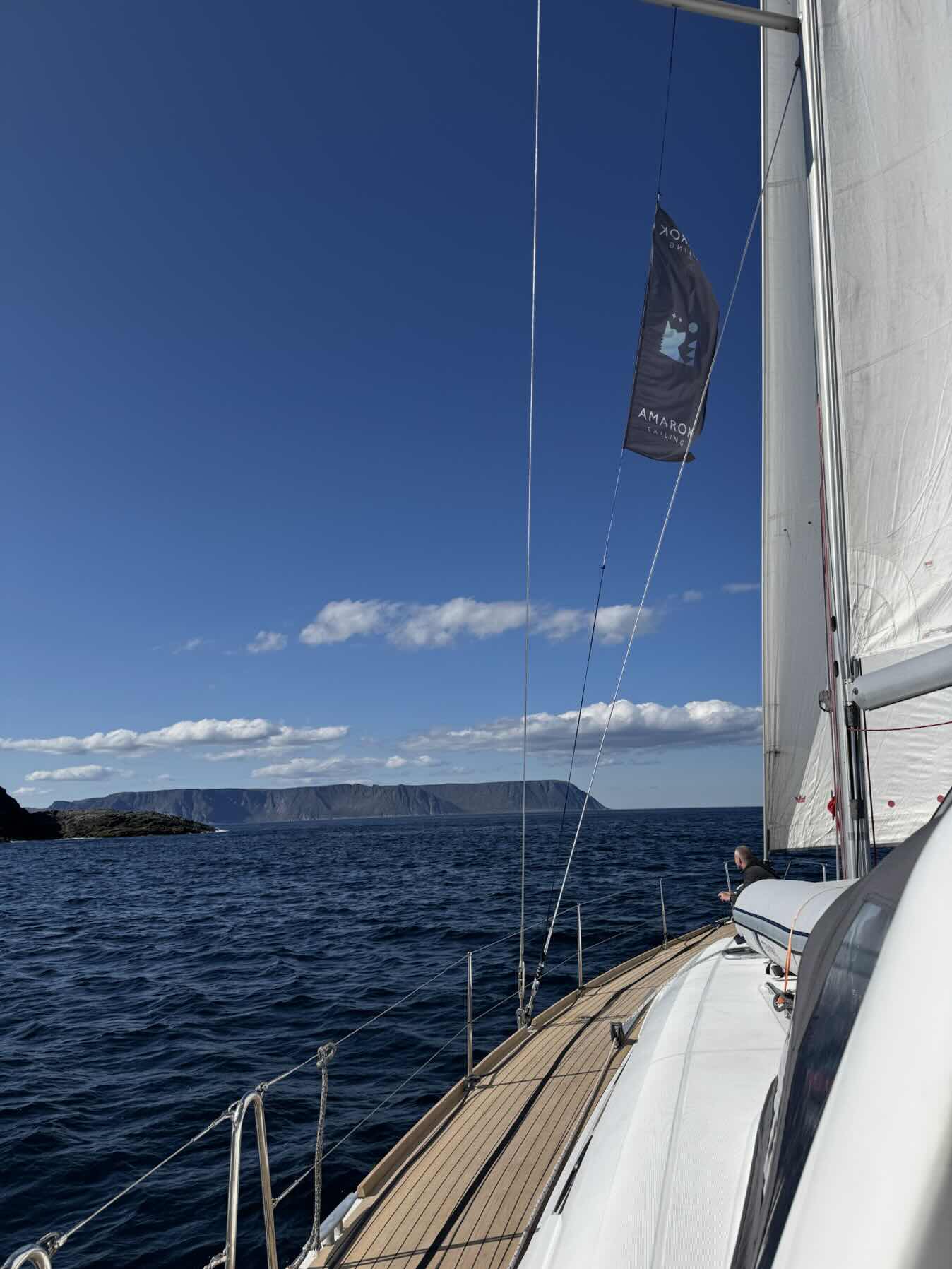 Voyage_25B569CC-09C3-45B6-86FE-1CF9EF204D5F