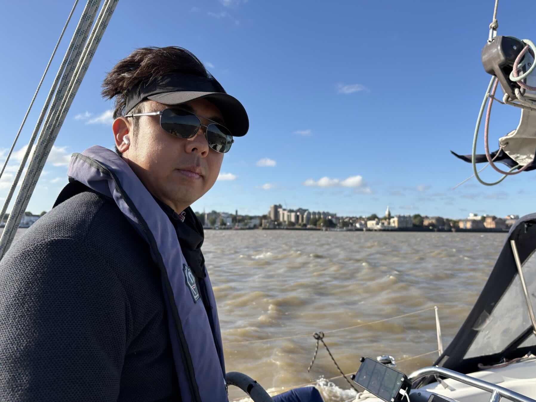 Up to the Thames, London_FB9F7A29-4838-44C7-A132-F6D76D6C7A30
