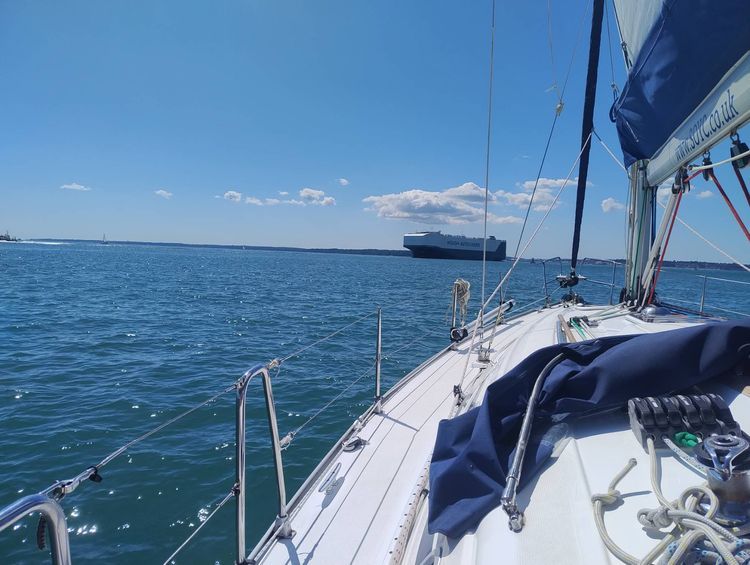 Voyage photo from Day outing around the Solent John, Liz, Pawel, Ben