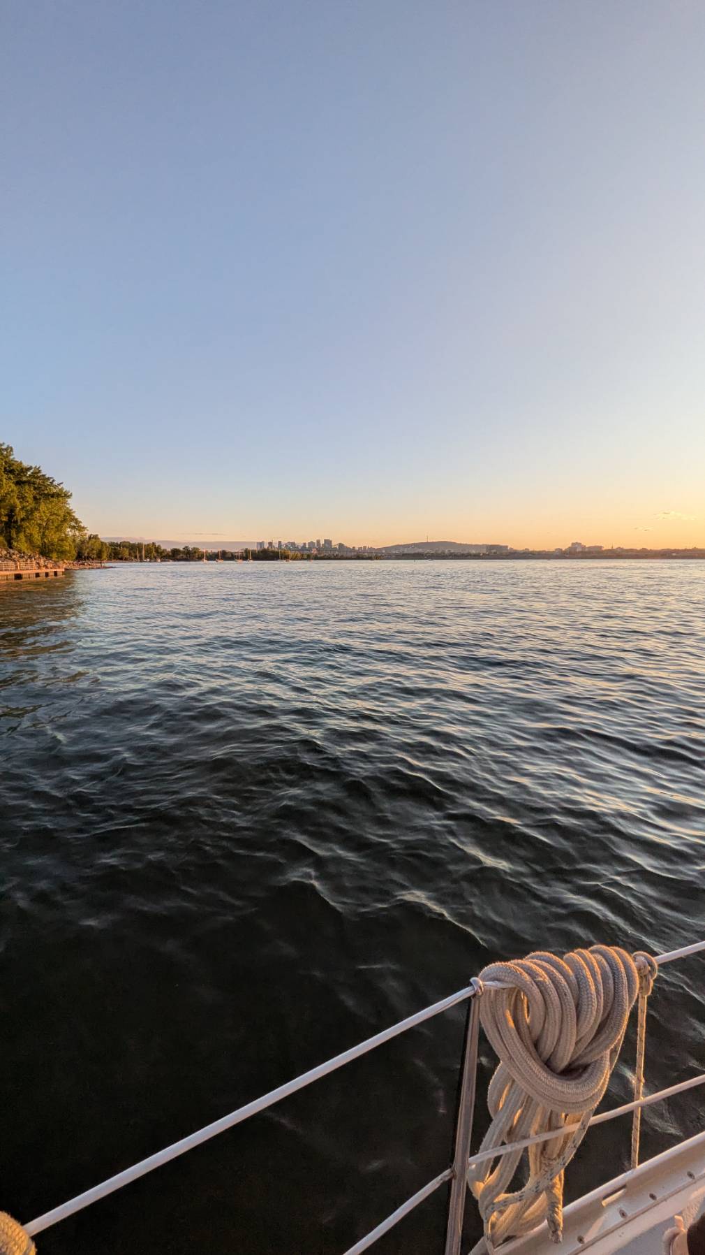 Marina de Longueuil _F44BE8CA-5B39-42D3-BB8F-6EE41561D683