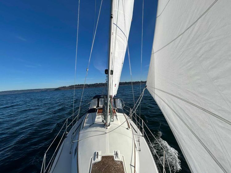 Voyage photo from Winter daysail on the Sound