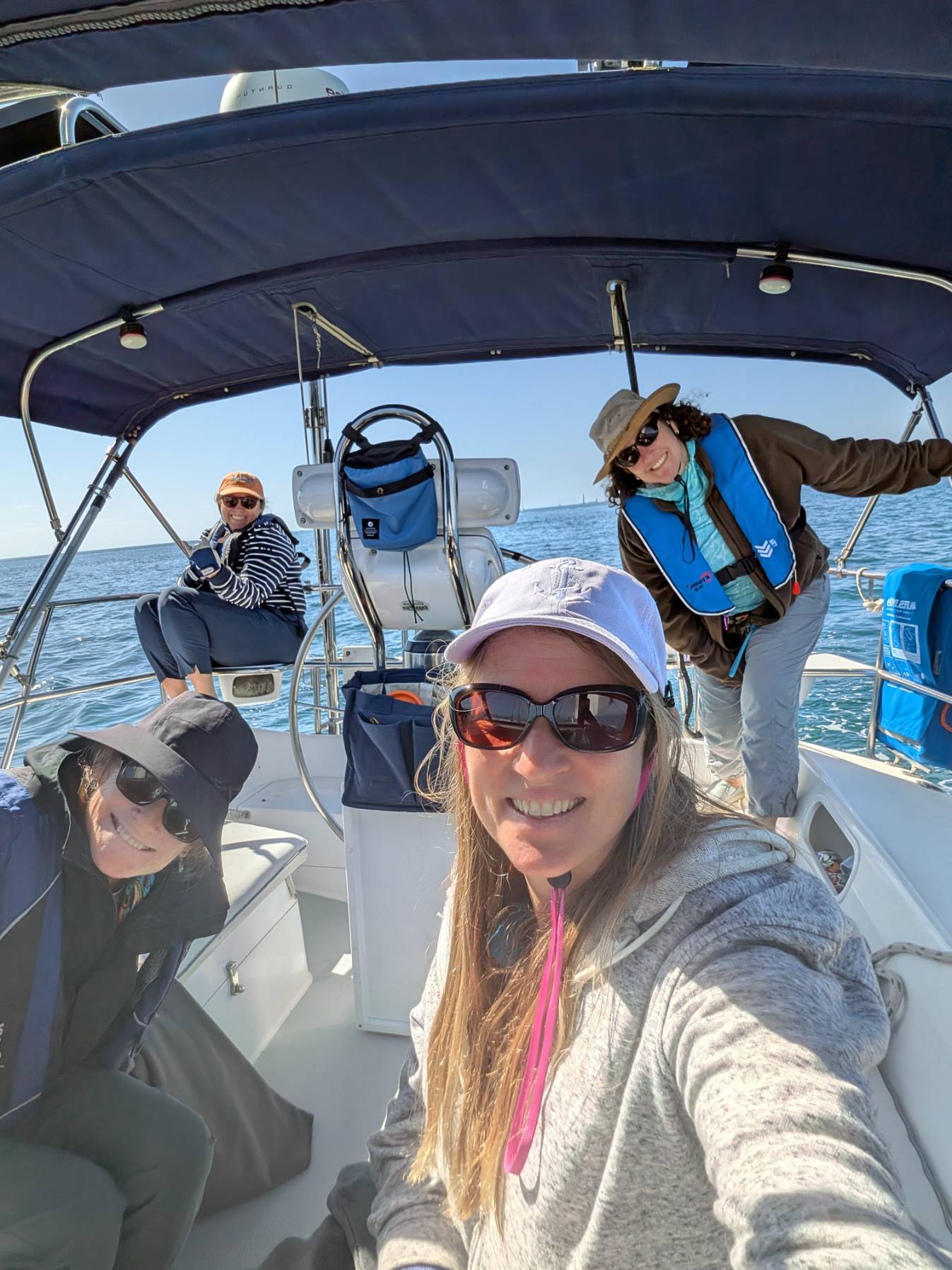 5 knots and back_A9B72BCF-B316-4D86-A513-27B6D8C19EBD