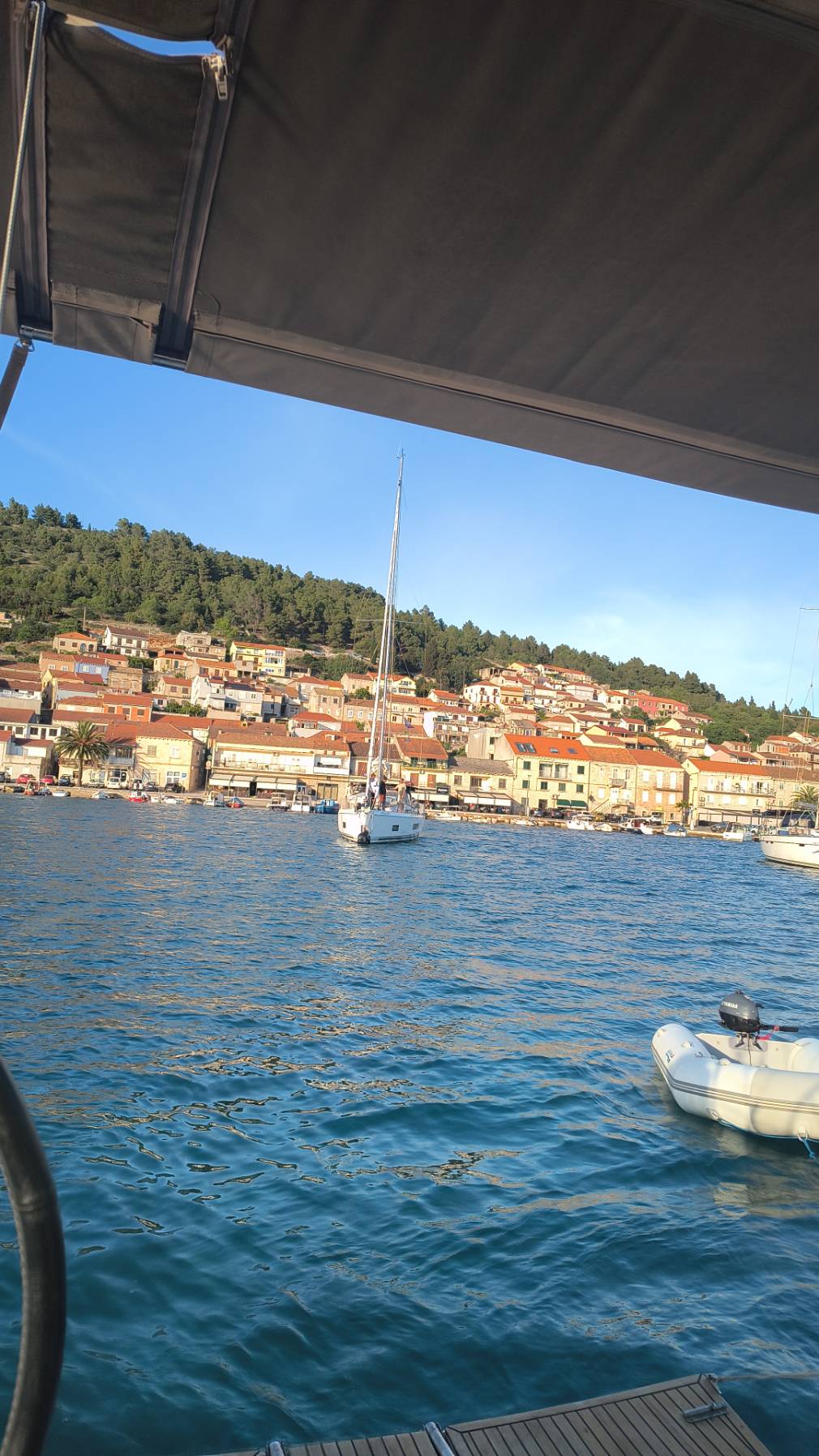 de Vis a Vela Luka_84625738-B433-4825-A47B-6A181A83C8B5