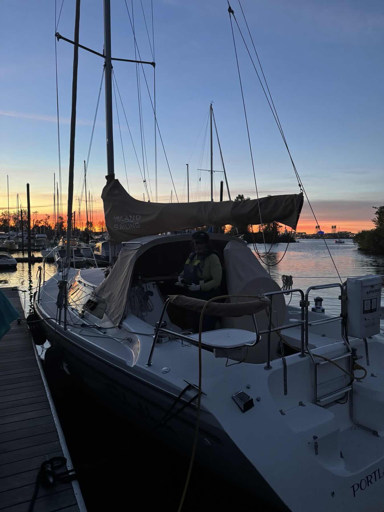 Perfect Sunset Sail_D28E1820-AA46-4AB3-9E4C-2D227F56EA06