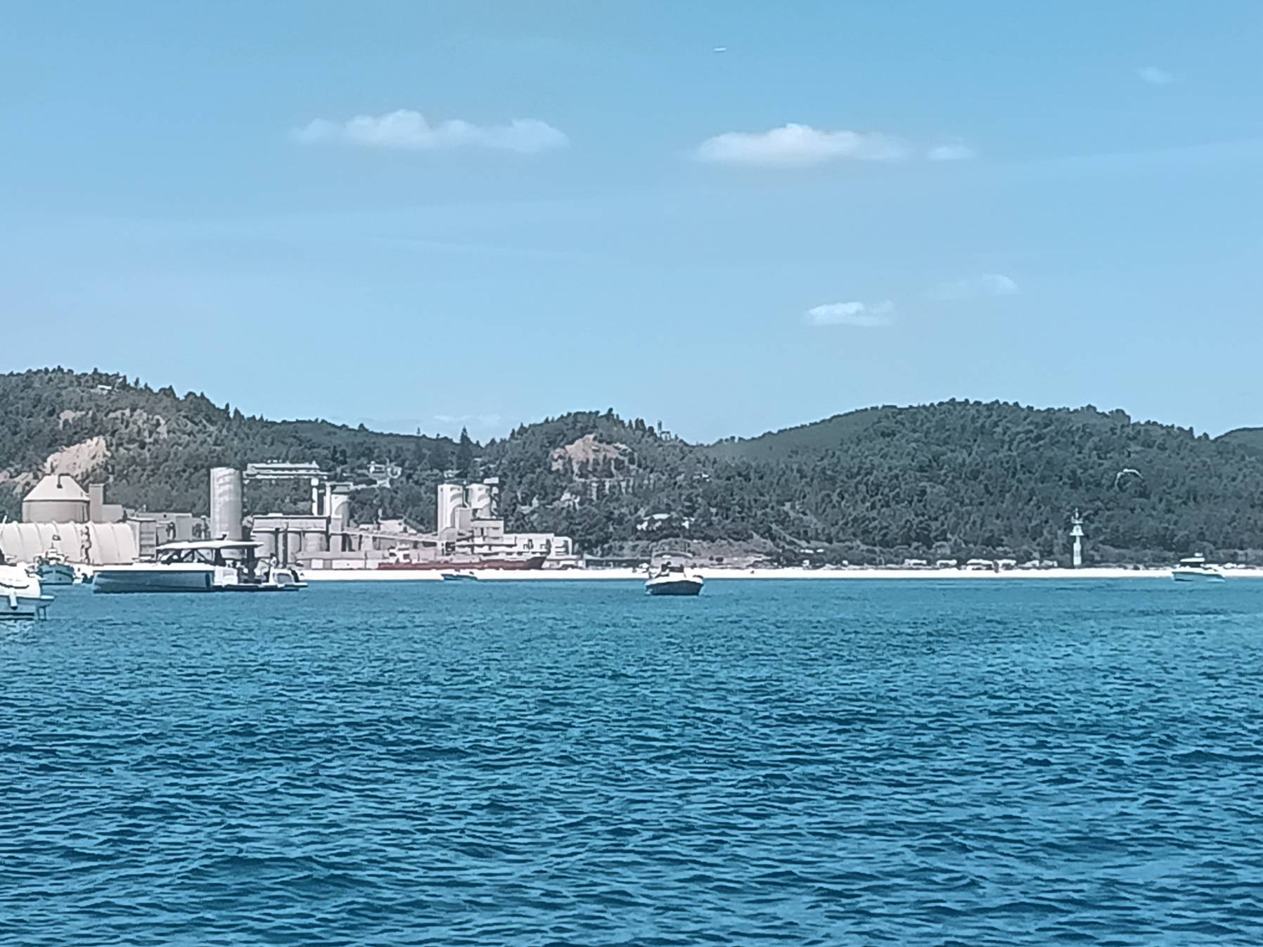 Voyage_A45C6378-2FD3-45F5-BF22-AC230351413C