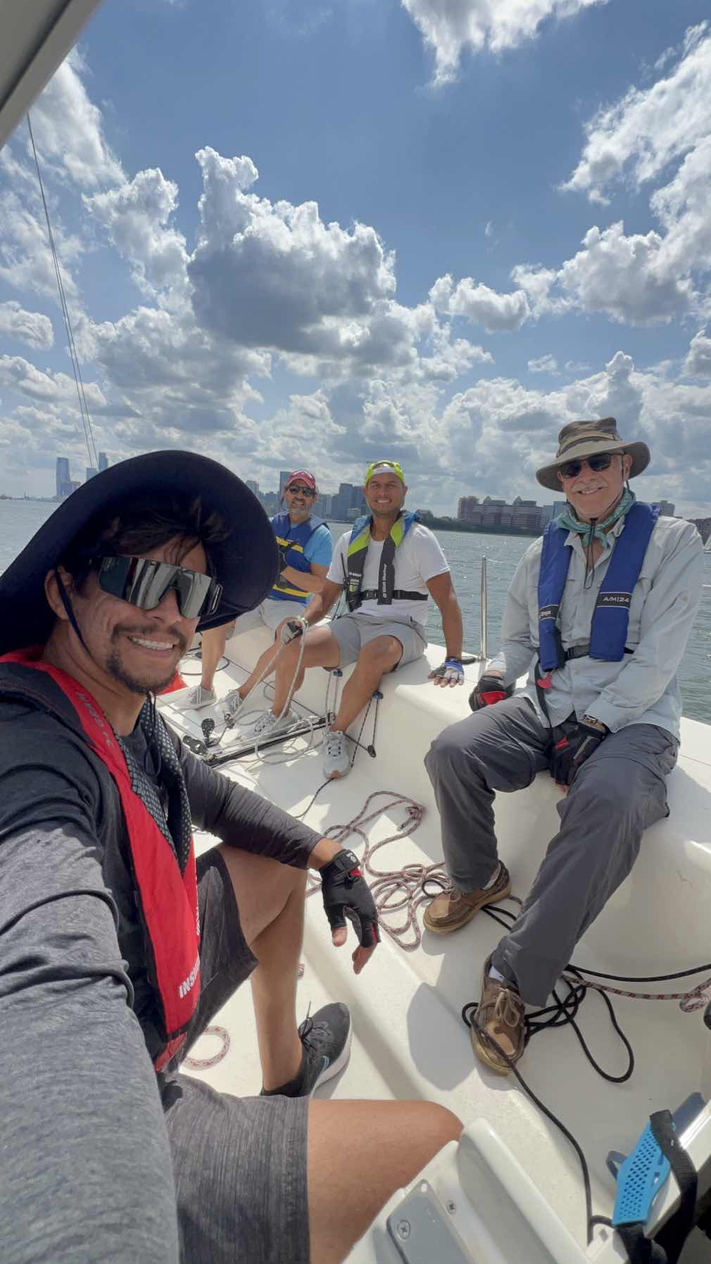 Lunch sailing _BC88E349-2C07-46A8-B57A-1B2C4653C173