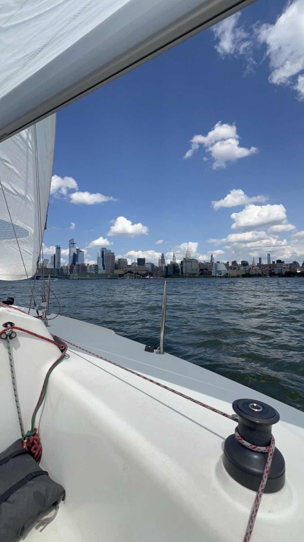 Lunch sailing _EAD4DFAB-B9B1-47DA-BFE7-E47460F57C36