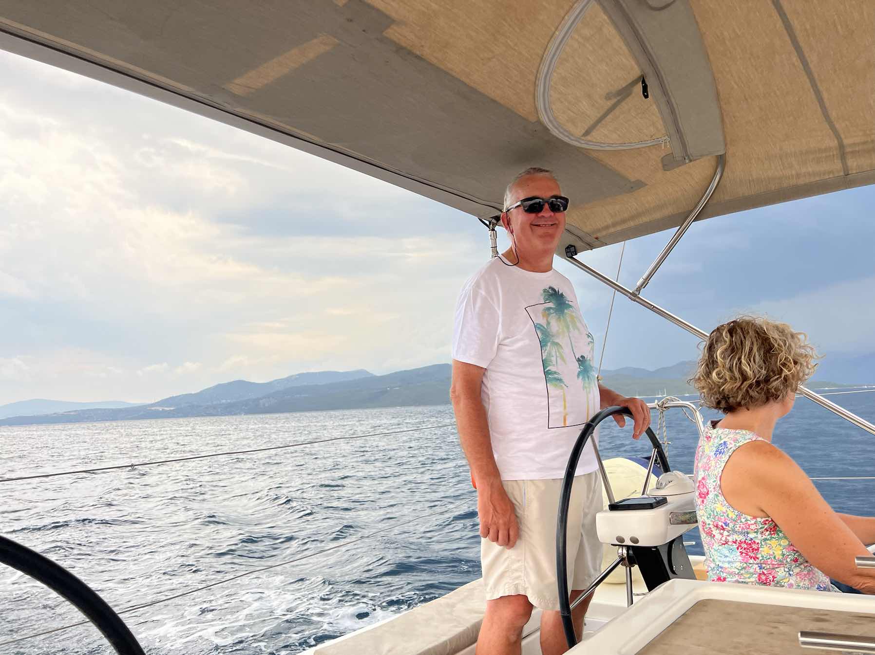 White horses and Prosecco 🌊🥂_B9EF0F46-1911-4180-A2E9-67ED45B31D6E