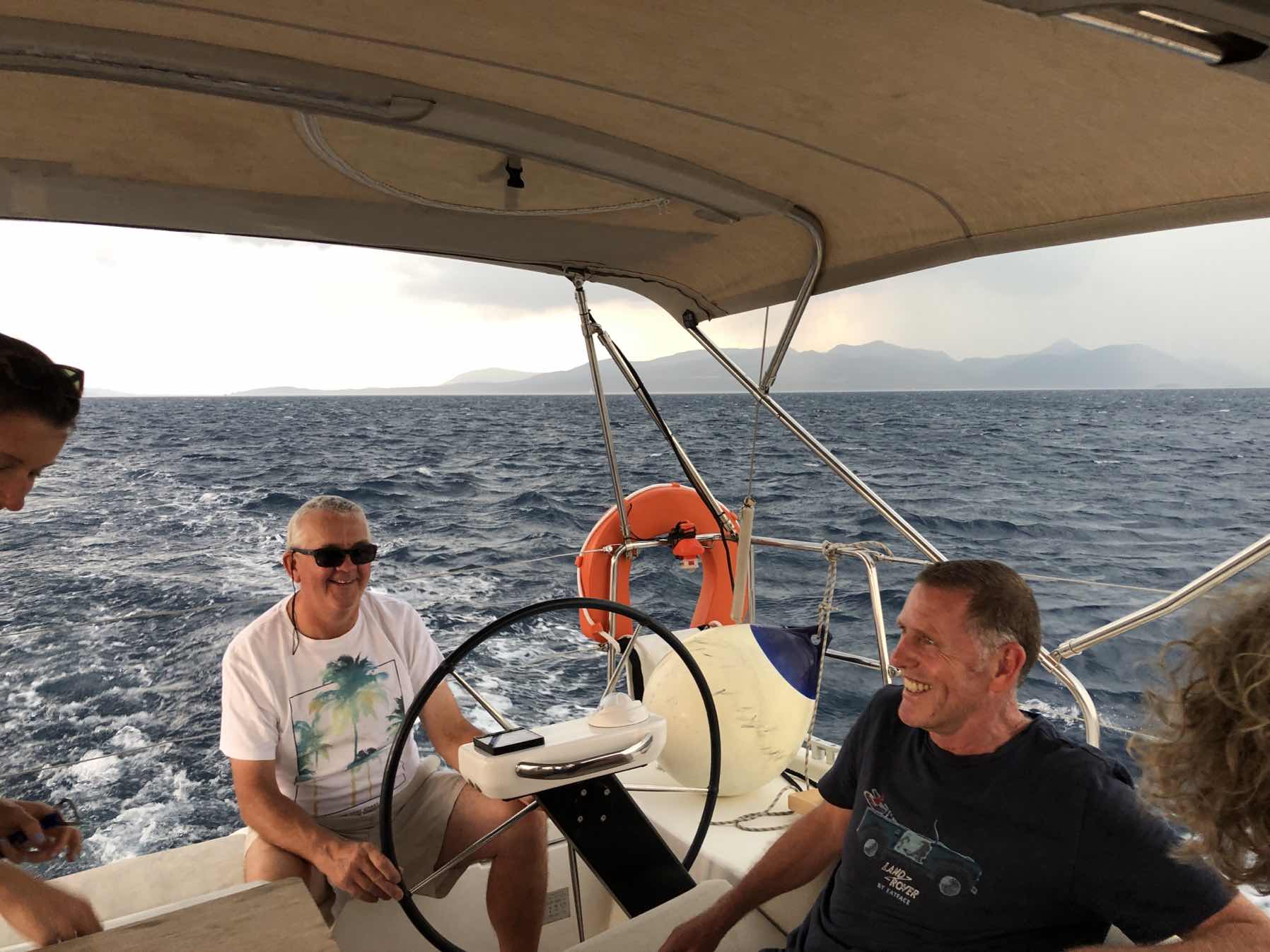 White horses and Prosecco 🌊🥂_29582D19-EEBC-4B33-9F5C-66F16D617C6F