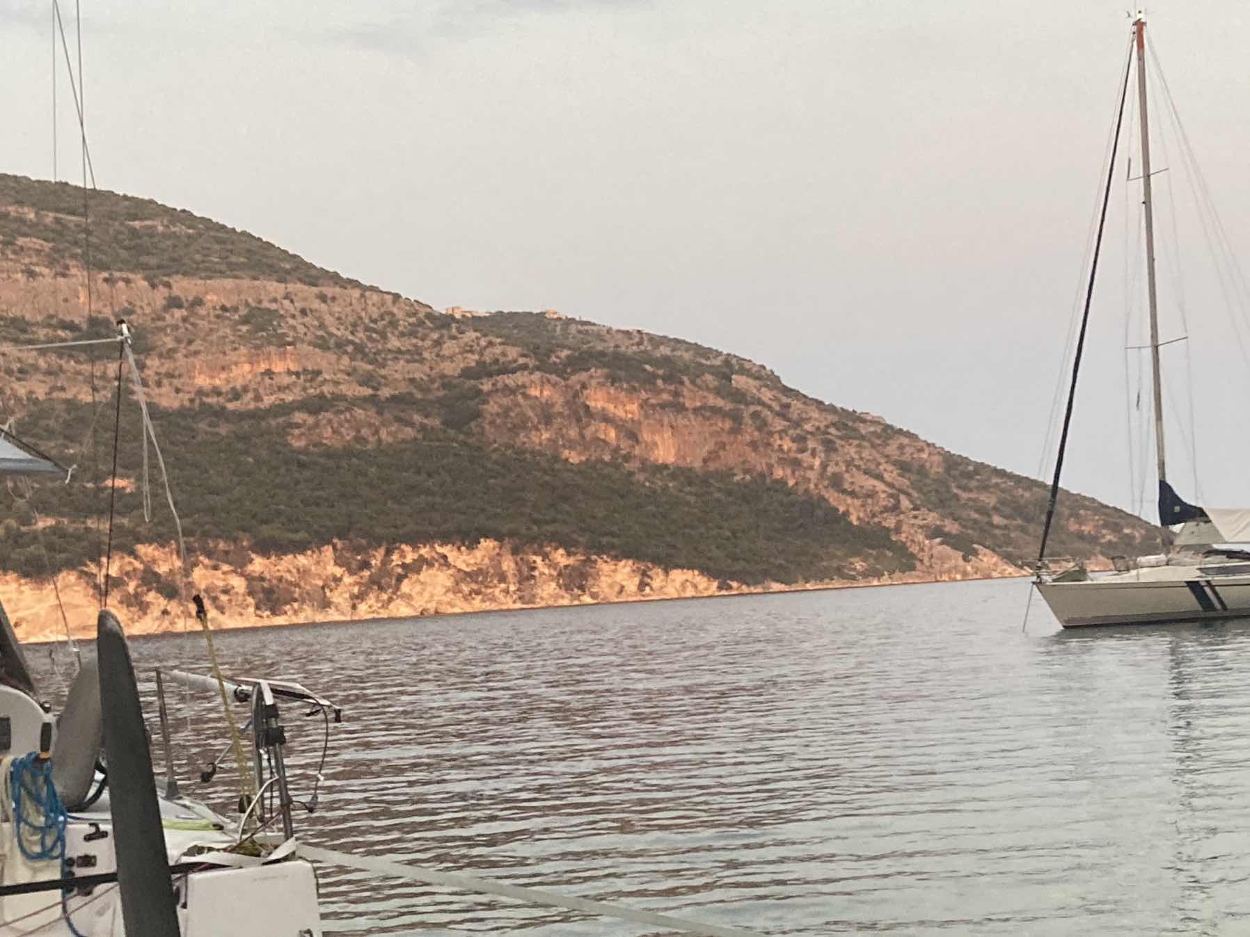 White horses and Prosecco 🌊🥂_56D96DD0-944D-431F-9273-9C5EC8ACB896