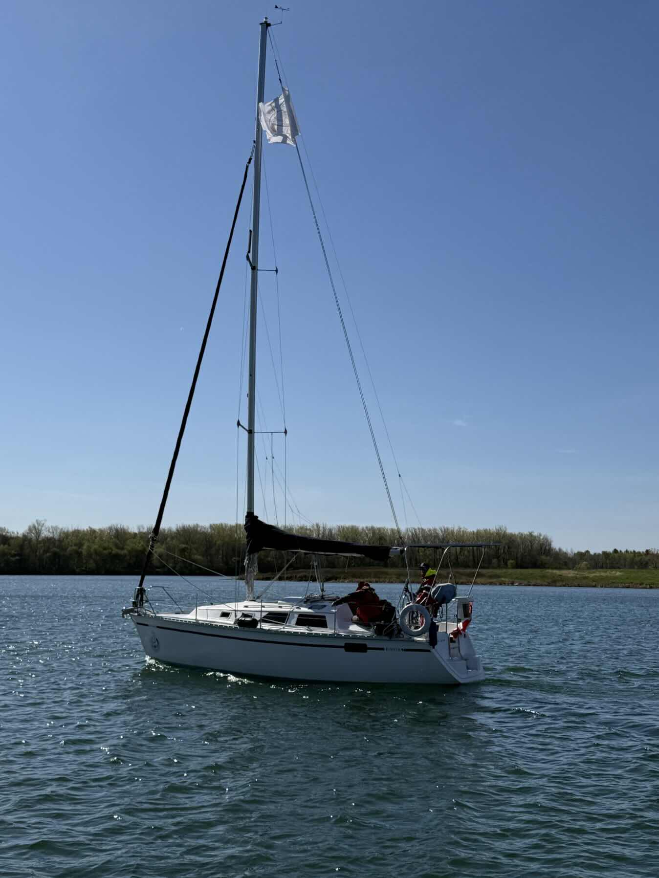 Convoyage d’AVA 
Crysler Park Marina ~ Valleyfield!_FE21BDFA-0229-4D90-A038-042AD014F4BF